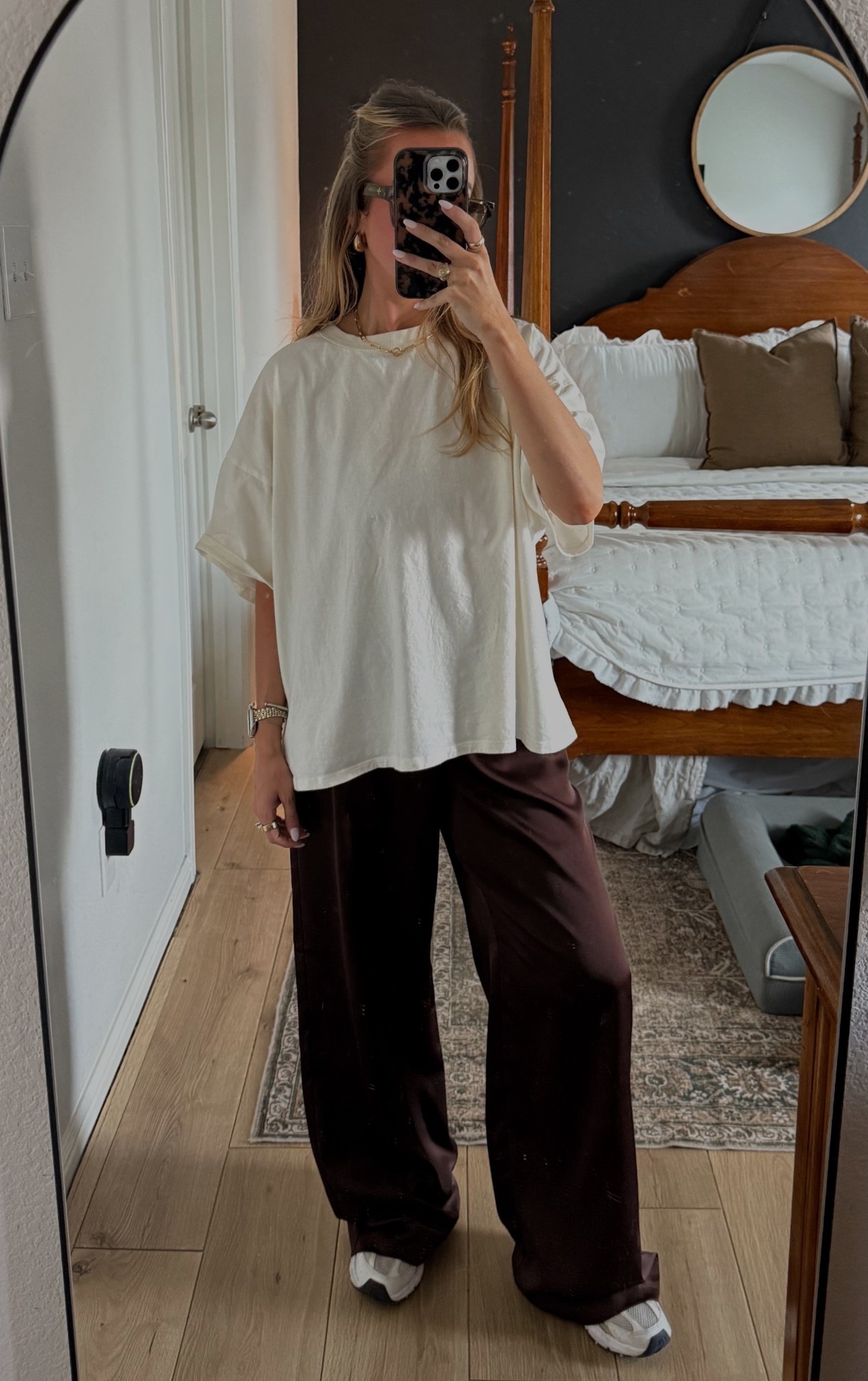 ootd! tried to link similar pants! these are originally from target from last year!