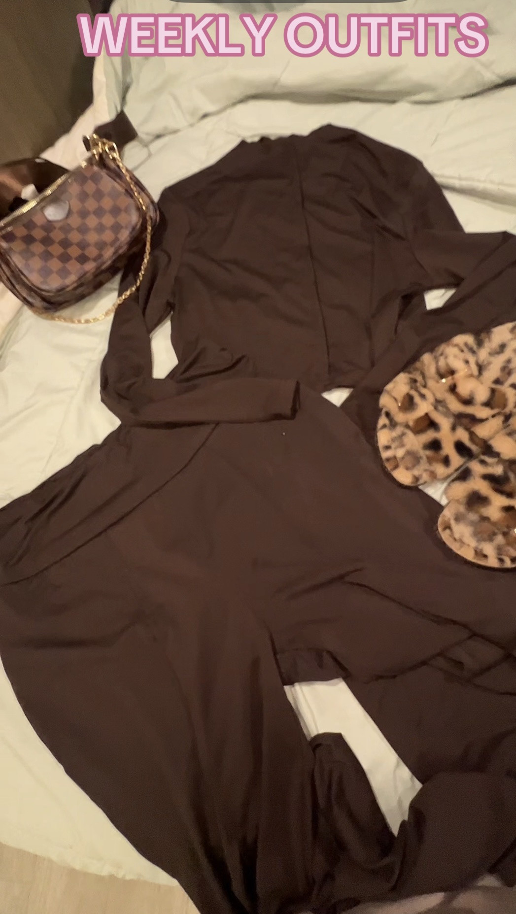 Weekly athleisure outfit 