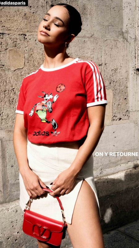 Adidas❤️❤️❤️

teeshirt rouge Adidas, top Adidas rouge, t-shirt manches courtes Adidas, jersey rouge, Sac porté épaule à detail Vlogo, sac à main Valentino Garavani, sac à main rouge
#PFW #ParisFashionWeek #LTKxPFW

#LTKstyletip #LTKitbag