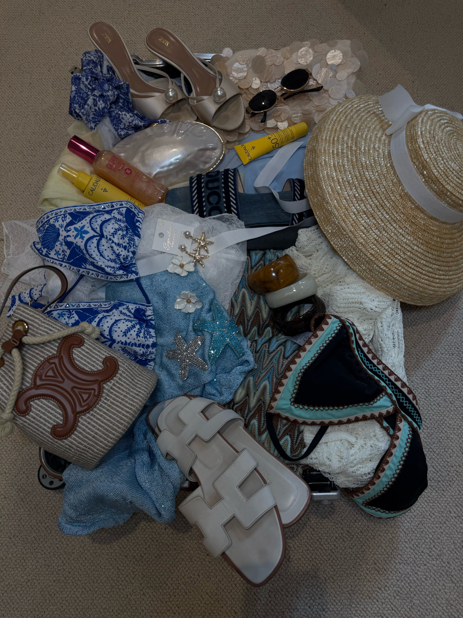 What I’ve packed for a weekend trip to Mallorca...

#LTKuk #LTKdresses #LTKsummer