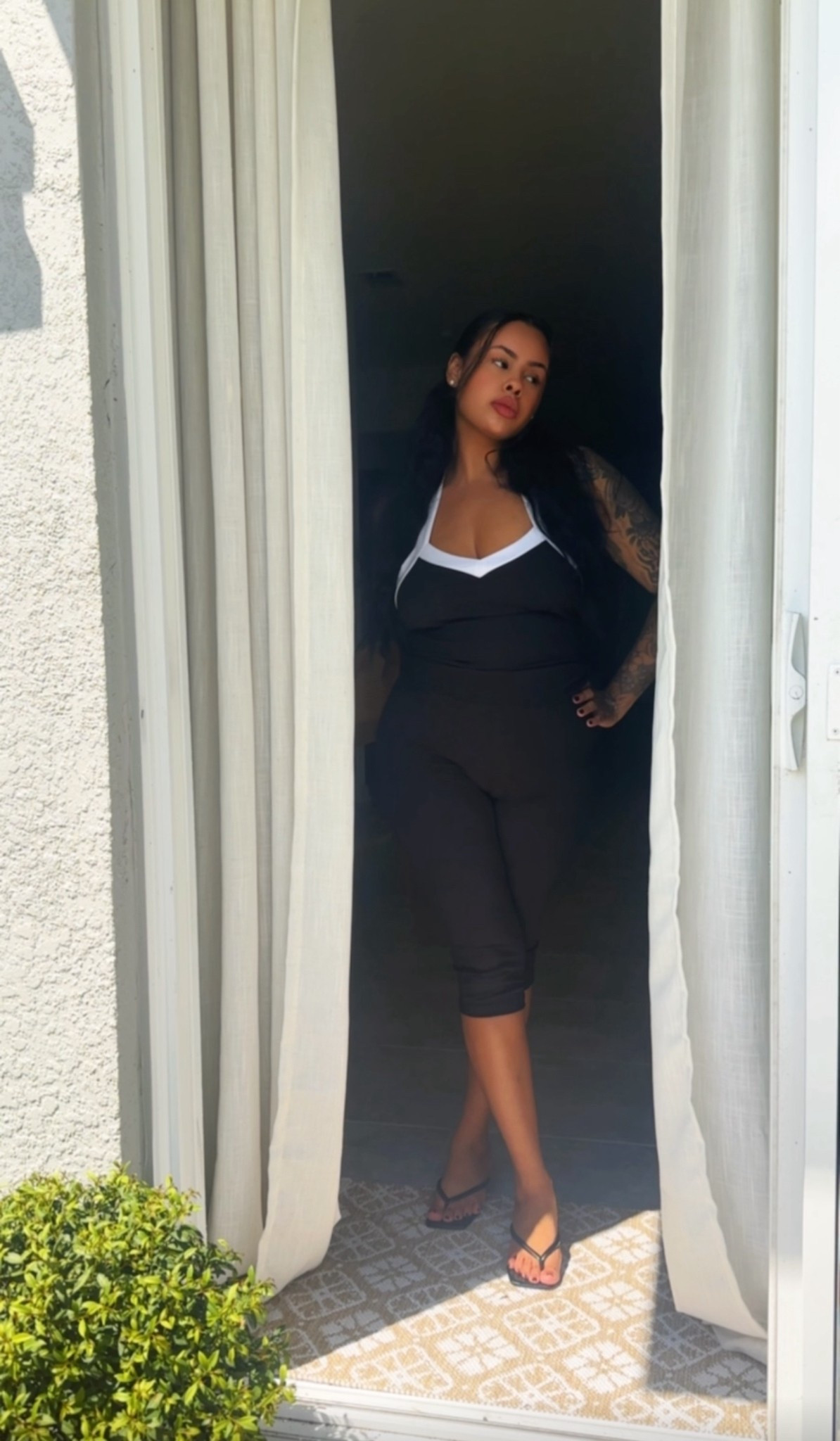 @acelyn.official 🖤🤍🖤 size: medium 

#LTKFindsUnder50 #LTKStyleTip #LTKFindsUnder100