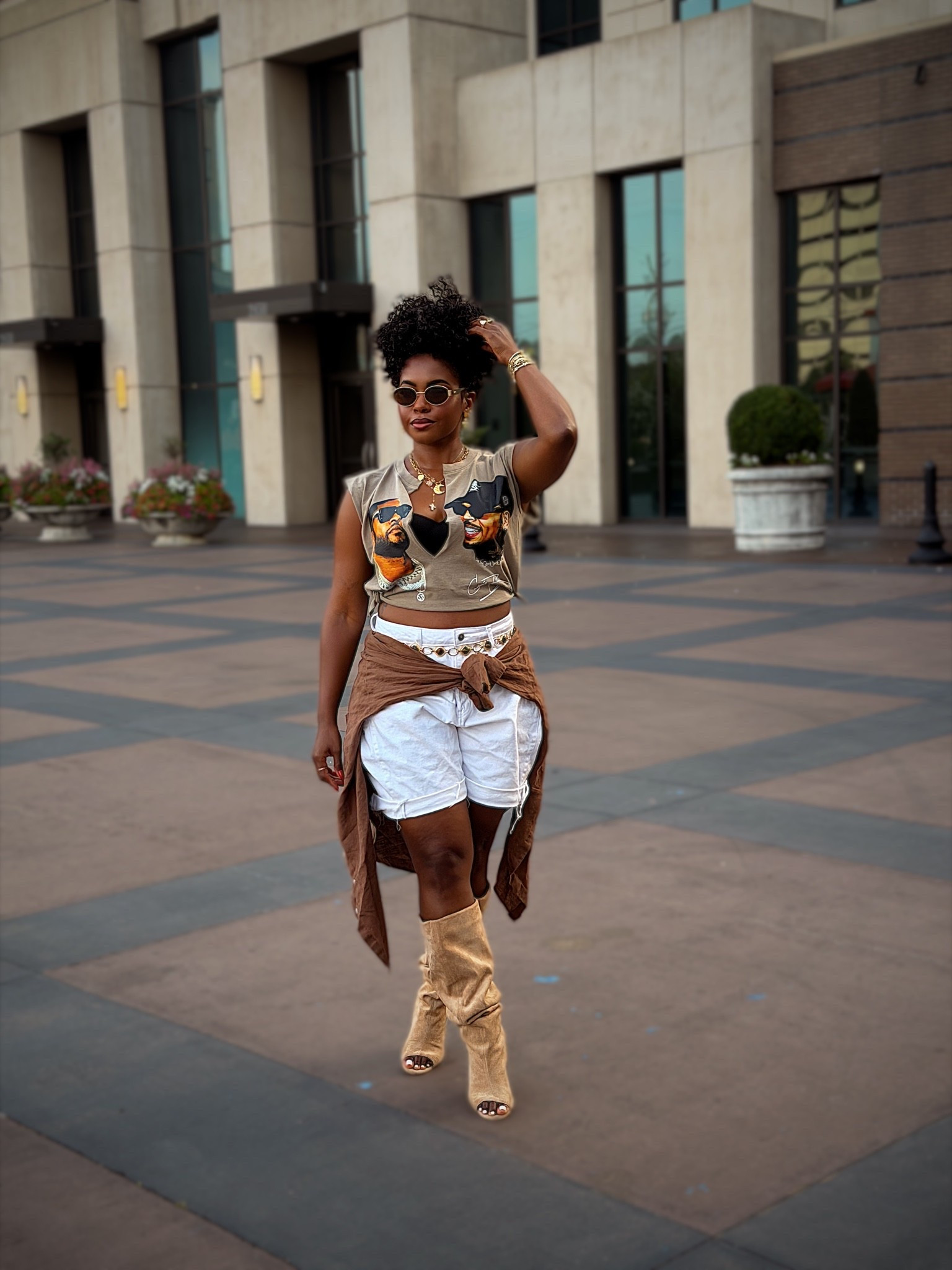Concert fit
Top: Small
Shorts: 8