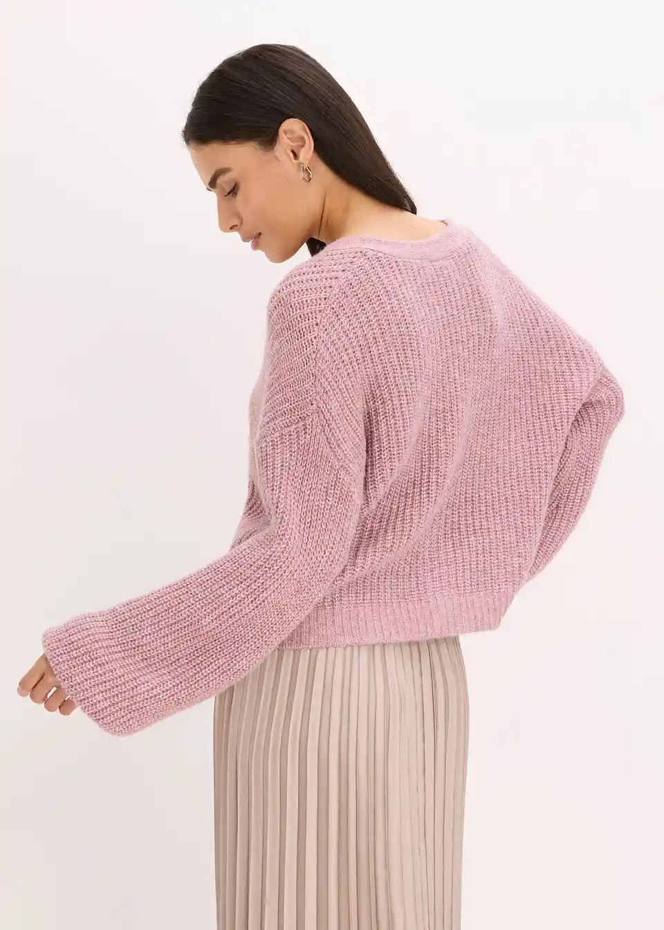 Kurze Strickjacke mit Glitzergarn und Wollanteil | Bonprix DE