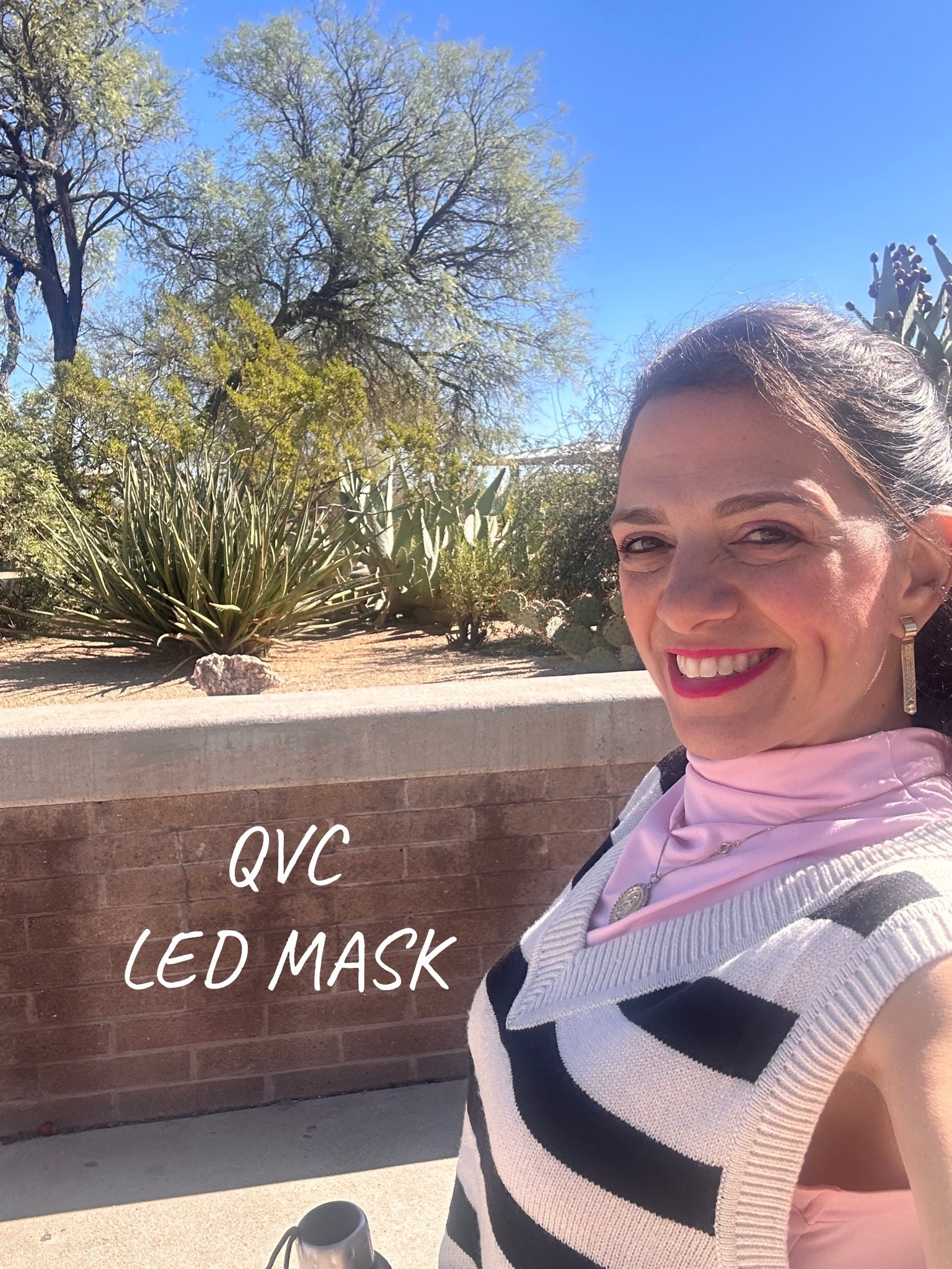 QVC LED MASK


#LTKdayinmylife #LTKOver40 #LTKBeauty
