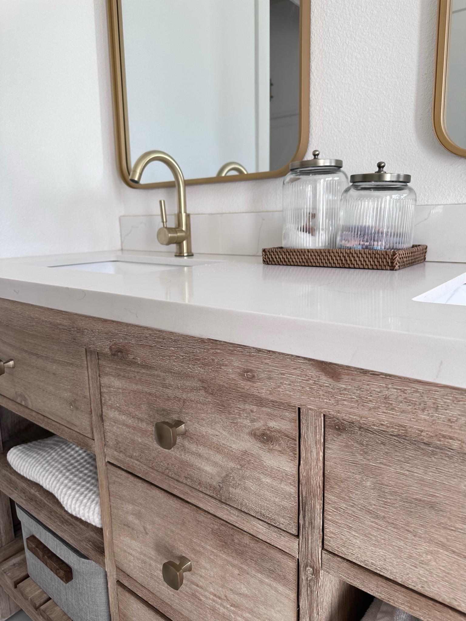 A little bathroom update. ☺️ My toddler is obsessed with color changing tablets right now! 


#targetfinds #bathroomfinds #bathroomdecor #bathroom #targetdecor 

#LTKSaleAlert #LTKFindsUnder50 #LTKHome