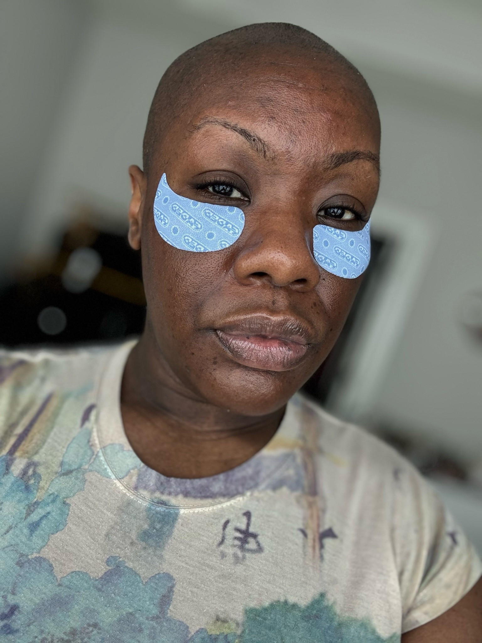 Puffiness vanished with these eye patches from Topicals. 

Topicals, under eye patches, under eye puffiness, self care, skincare

#LTKOver40 #LTKBeauty #LTKTravel
