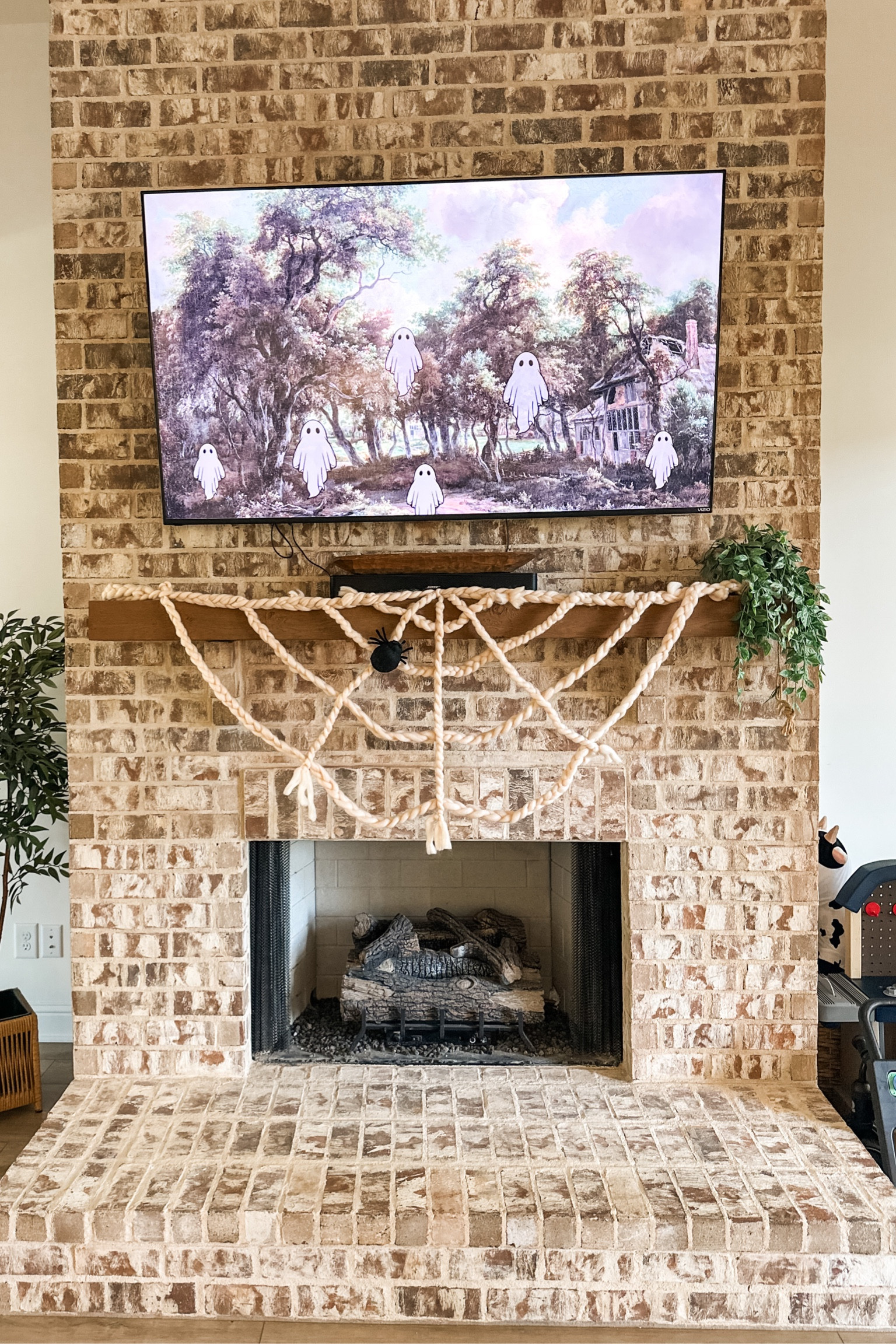 Halloween decor! Mud pie spider web garland $29 