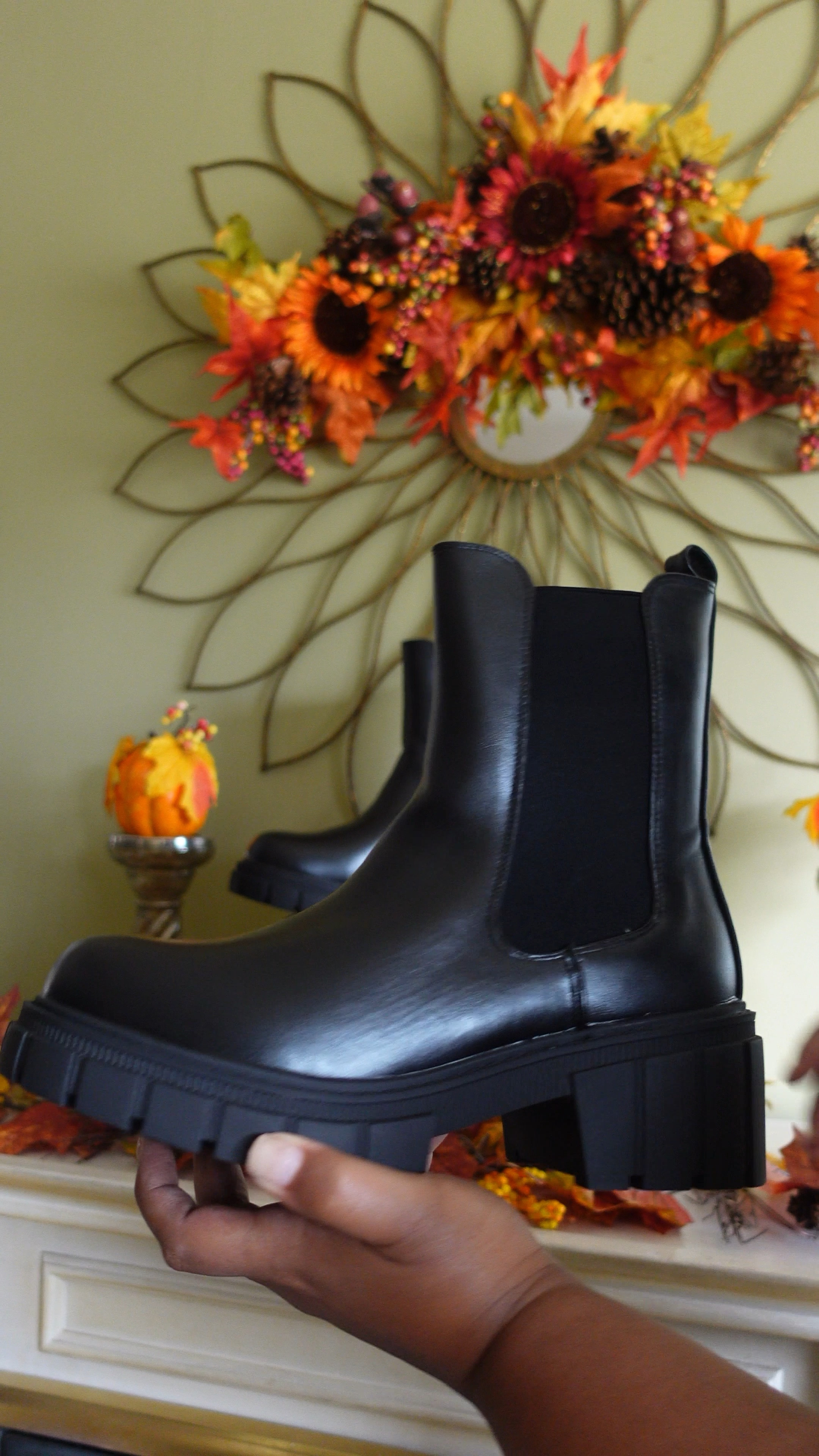 The PERECT Fall Boots! Wide calf and Wide feet Friendly

#LTKSeasonal #LTKunder50 #LTKshoecrush