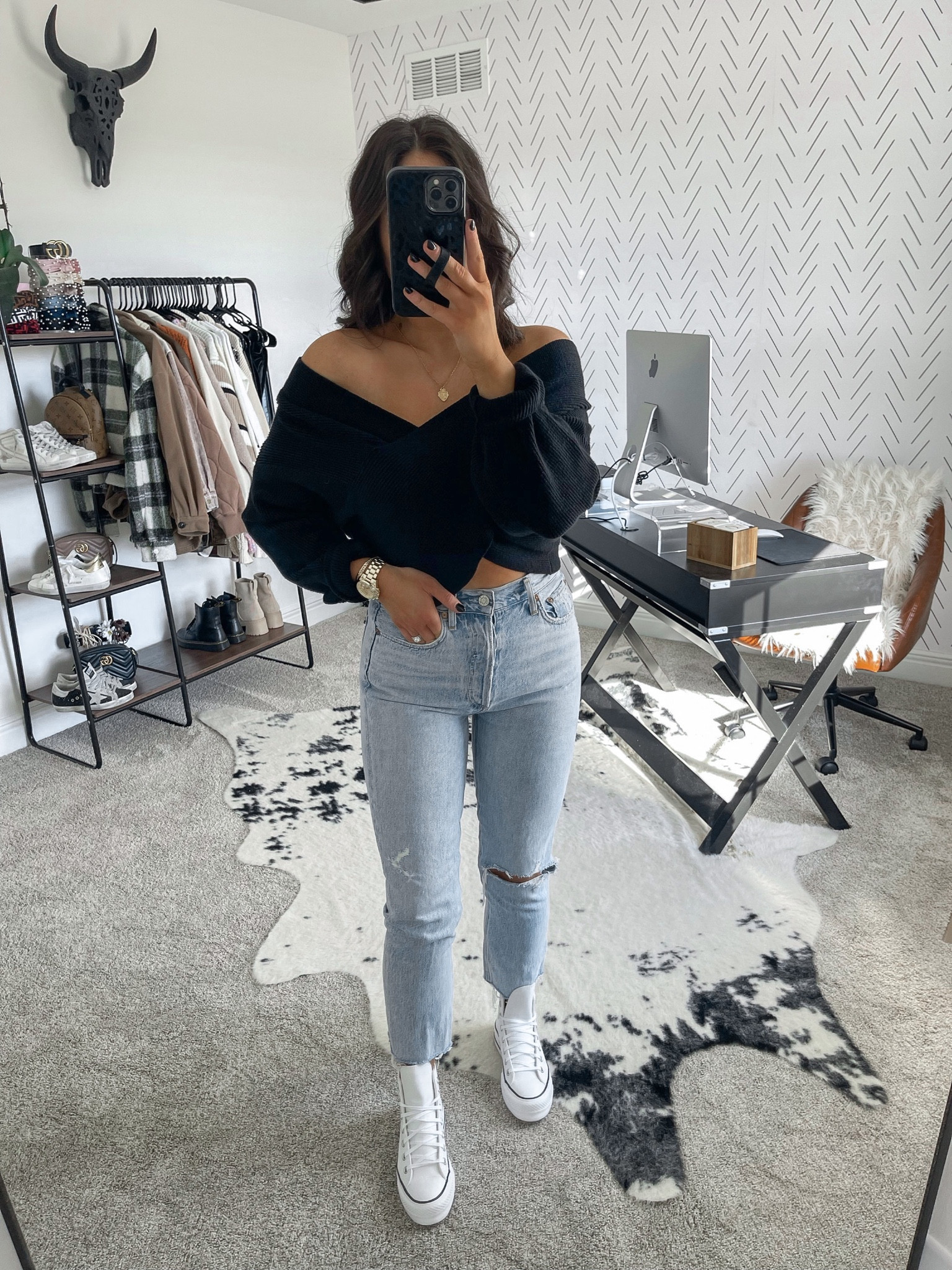 platform converse outfits 🖤

Sweater — small
Jeans — 26

amazon fashion | amazon finds | petite style | petite fashion | casual outfit | affordable fashion | platform converse | platform sneakers | converse outfits | straight leg jeans | light wash jeans | high waisted ripped jeans | off the shoulder sweater | black ribbed sweater | cropped sweater



#LTKunder50 #LTKunder100 #LTKshoecrush