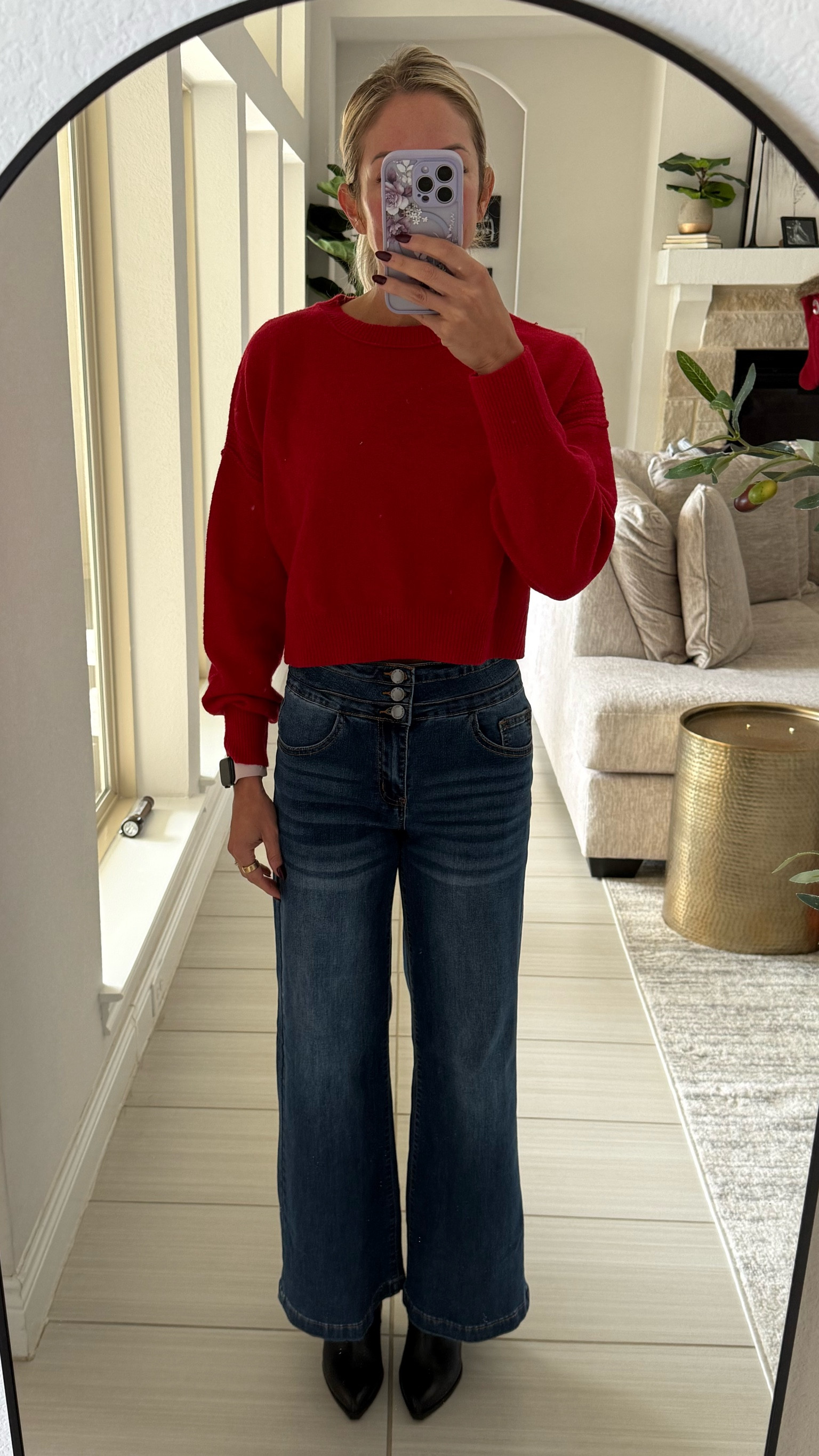 Super quick outfit to run errands. 

If you’re looking for comfortable jeans that don’t look boring/basic….these are them!! Look at the 3 buttons, so cool!

Love the cut, the top of them and how they just move with my body. 

Also this was the first time I wore red this winter and it makes me want to wear this cropped sweater every day because of how it pops!