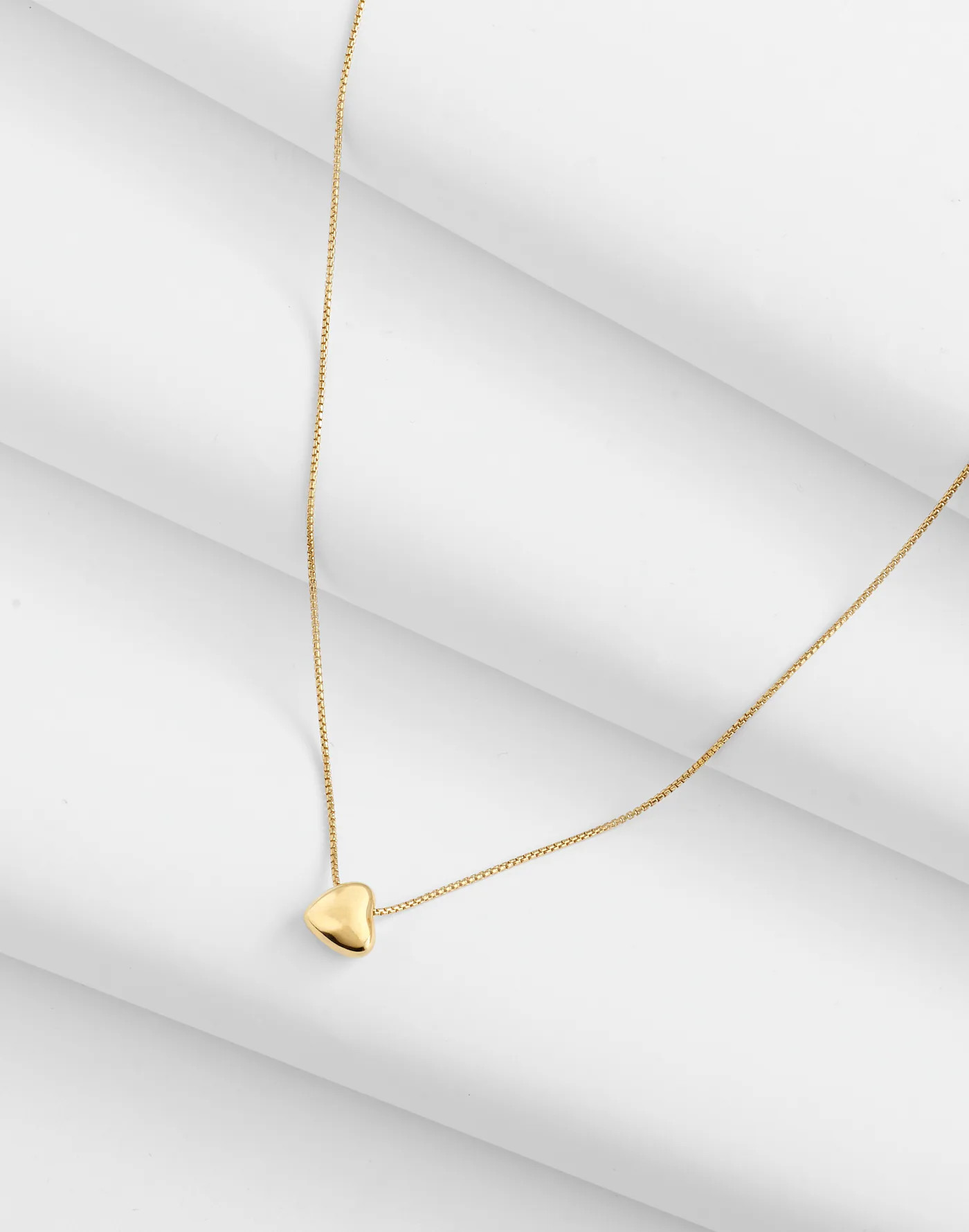 Demi-Fine Heart Pendant Necklace | Madewell | Madewell