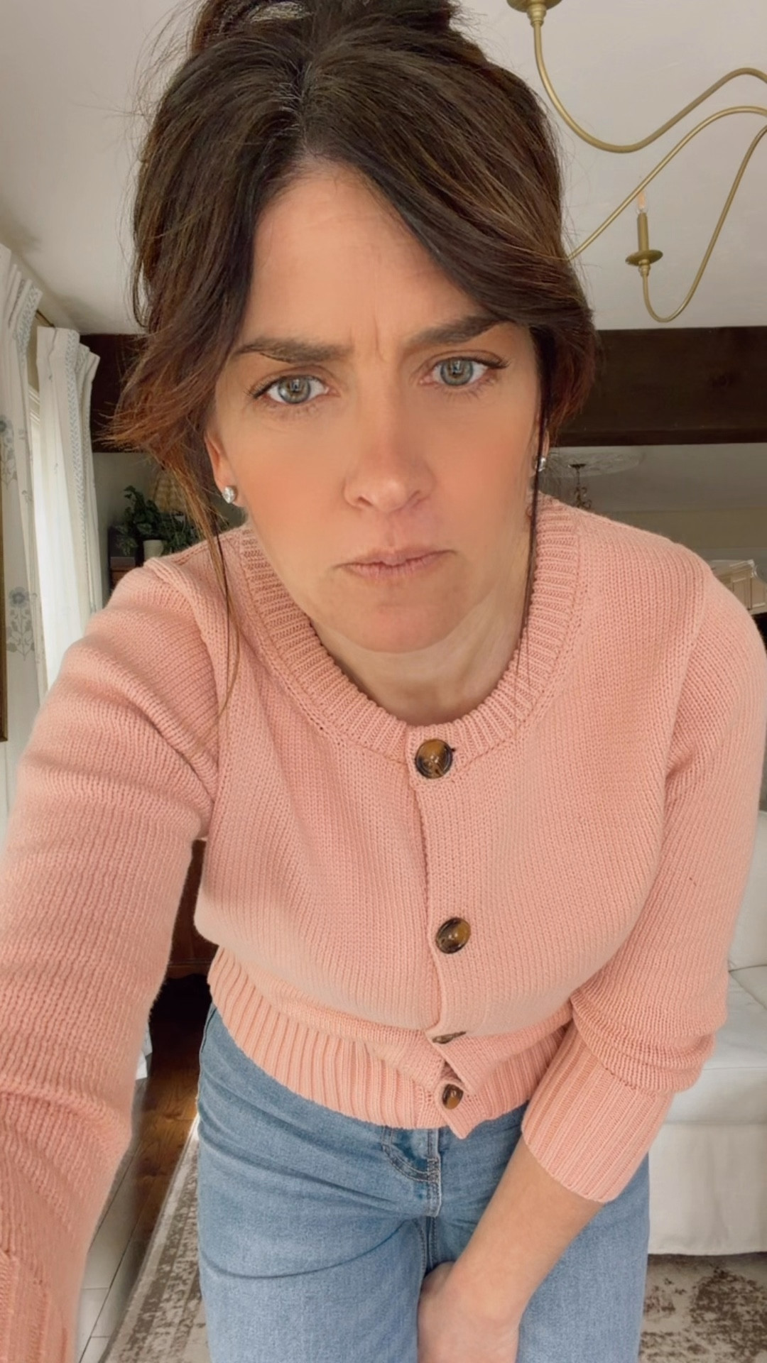 My cozy #ootd. Wearing a small cardigan and 6 full in the jeans.

#LTKootd