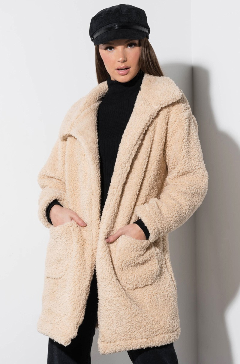 TEDDY HUG MIDI JACKET | AKIRA