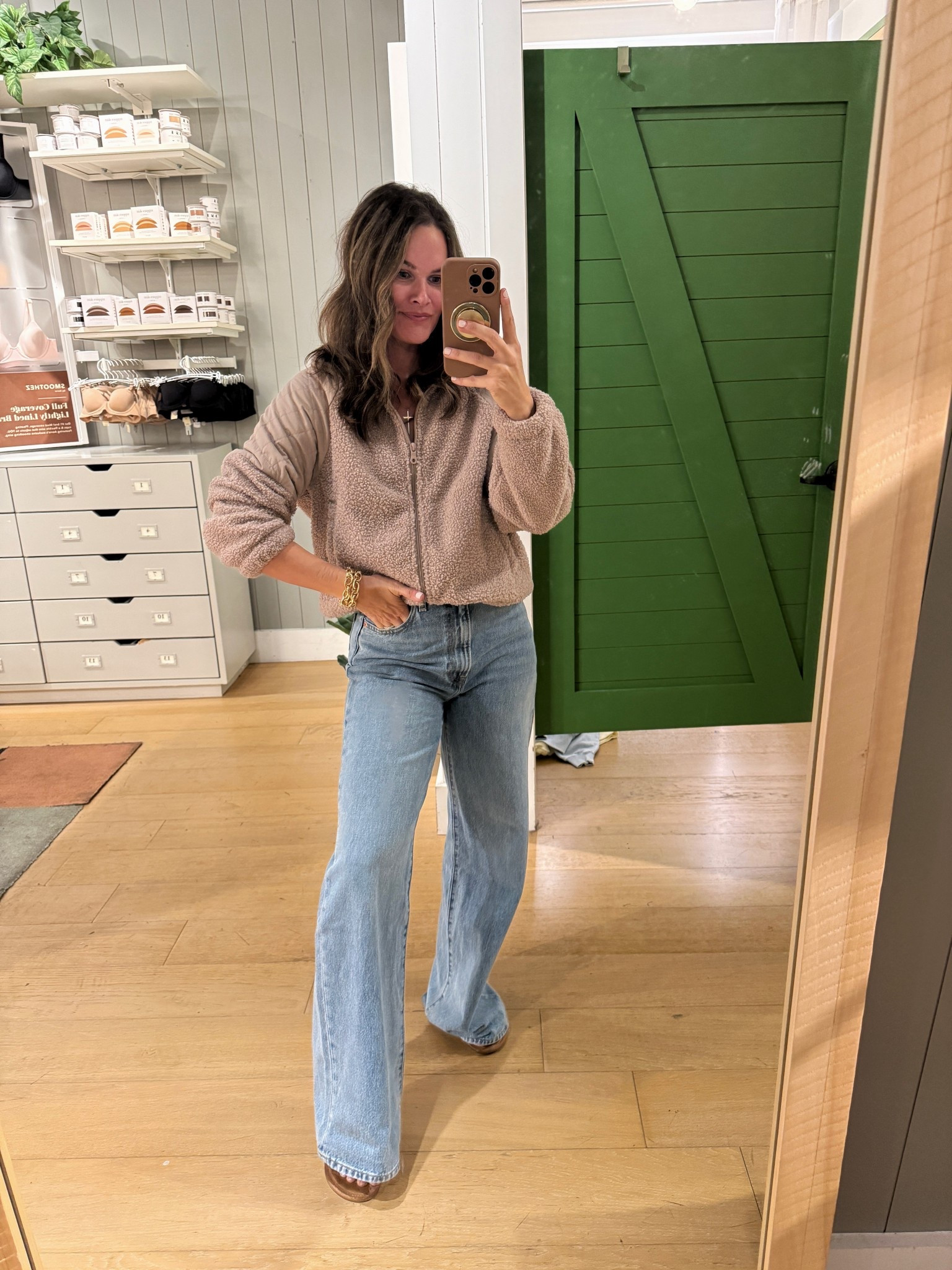 I never want to take this cozy Aerie zip-up off! Perfect for winter weather 🤍

#LTKdayinmylife #LTKootd #LTKgrwm