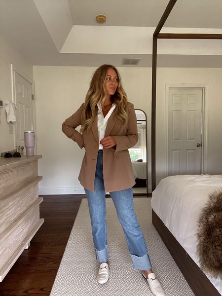 Amazon Prime Day! My blazer on sale!

Fall style, fall outfit, workwear, work outfit, October style, blazer outfit, teacher outfit

#LTKstyletip #LTKworkwear #LTKfindsunder100