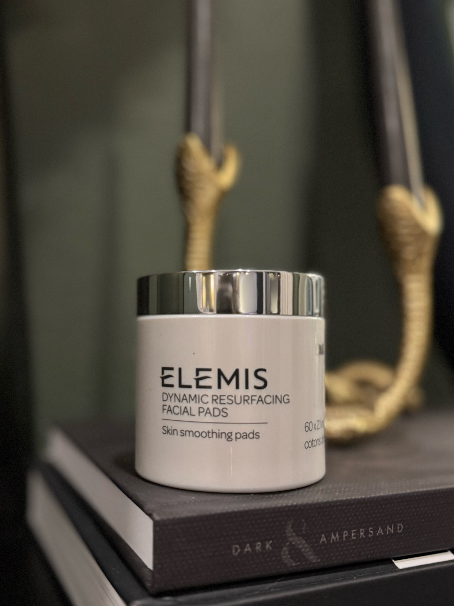 Elemis is a new skincare brand for me although people have been using it and loving it for years. I just recently started using the cleansing balm to remove my makeup, resurfacing pads to smooth my skin texture and give me that “glass skin” look and the oil to do my guasha. Elemis is currently doing 25% off select products right now for the LTK fall sale 

#LTKBeauty #LTKFallSale #LTKSaleAlert