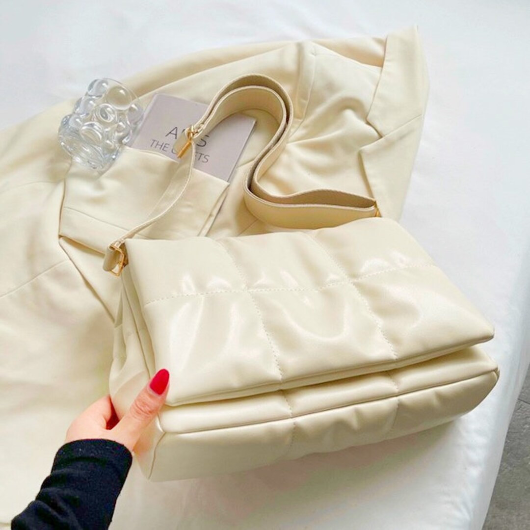 PU Leather White Casual Quilted Puffy Women, Crossbody Bag, Cotton Padded Shoulder Bag, Padded Ba... | Etsy (US)