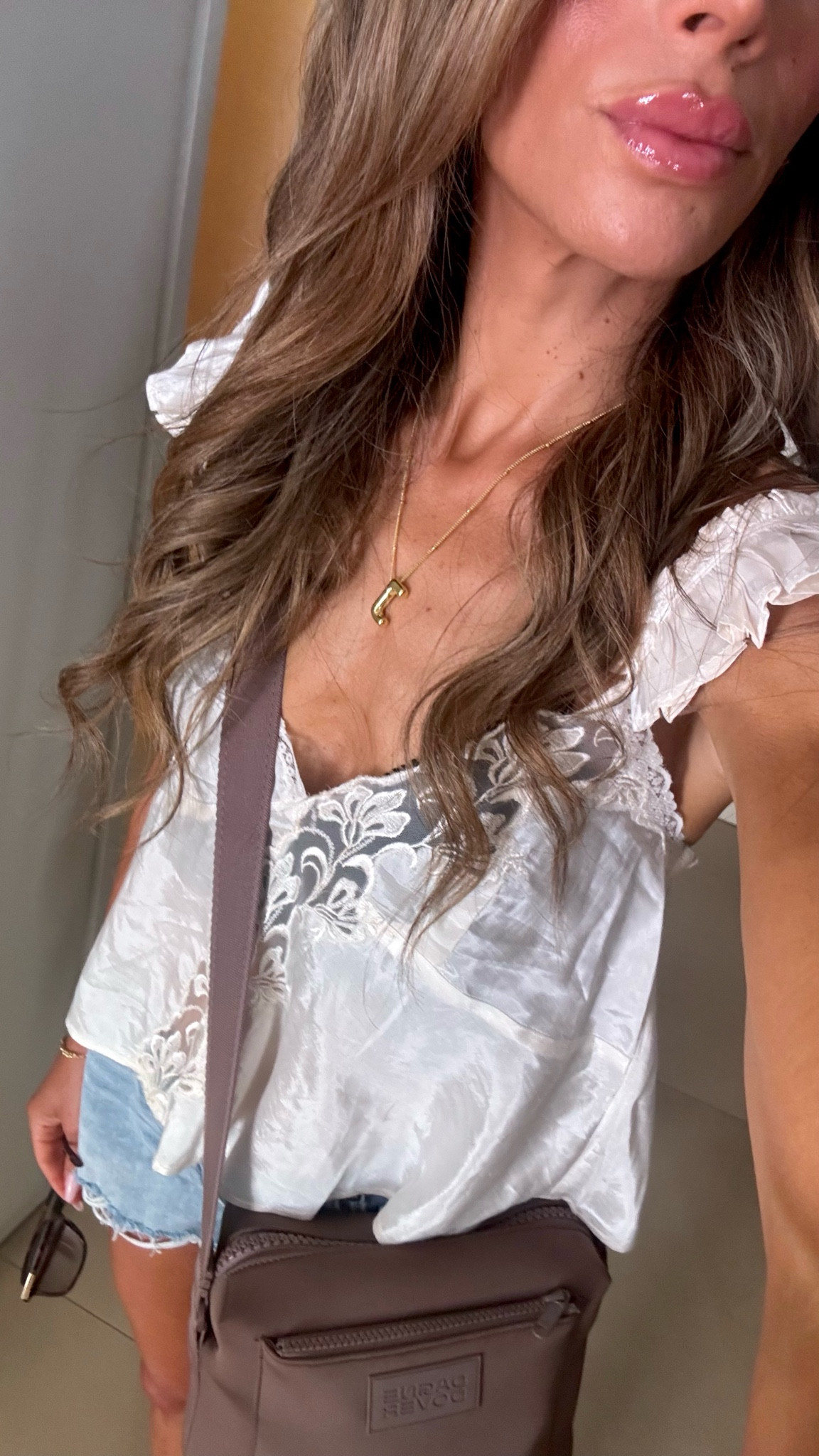 Walking the streets of Monopoly &
Alberobello Italy ‘fit + beauty  🇮🇹👚👜

#LTKStyleTip #LTKTravel #LTKBeauty