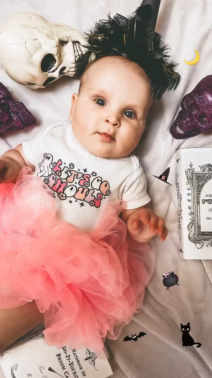 $8.99 Halloween onesies ship next day! So cute! 👻🌙💀

#LTKbaby #LTKHalloween #LTKkids