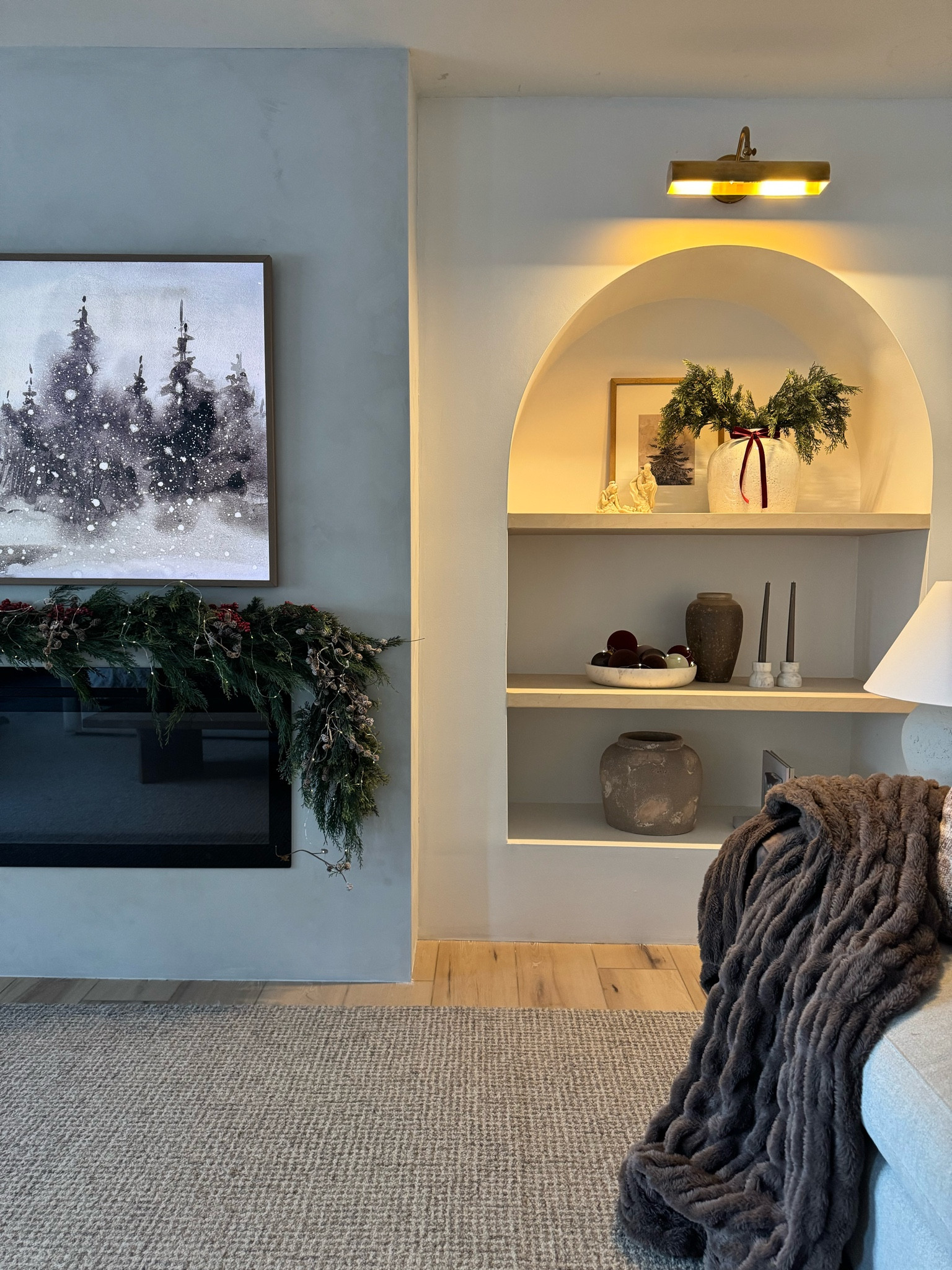 Simple Christmas styling, Christmas shelf styling 

#LTKHome #LTKHoliday #LTKStyleTip
