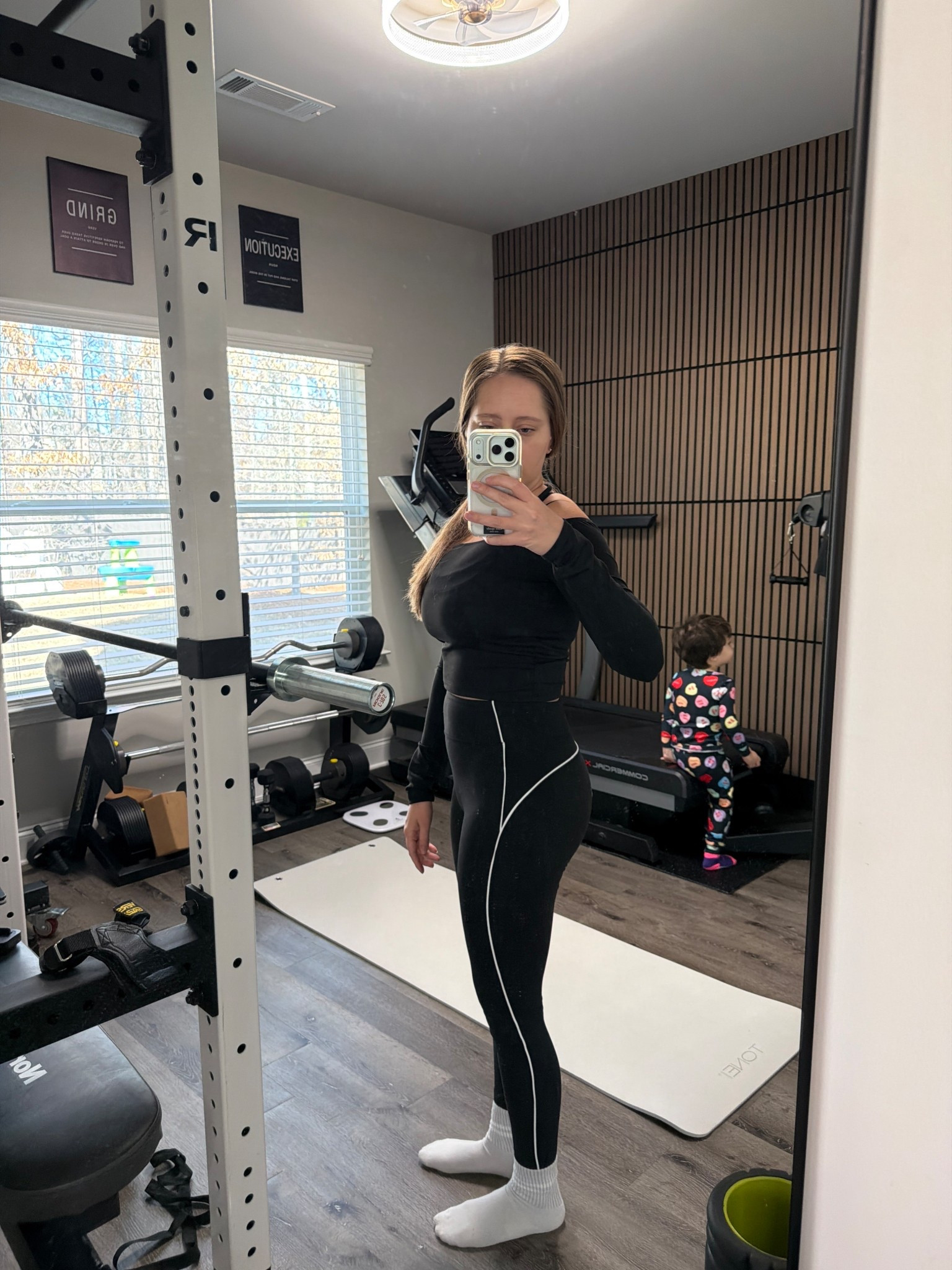 Today’s uniform.

Day 1 crop + leggings.
Workout ready but still cute enough for errands.

Wearing size small in both  

#LTKActive #LTKootd #LTKmomlife