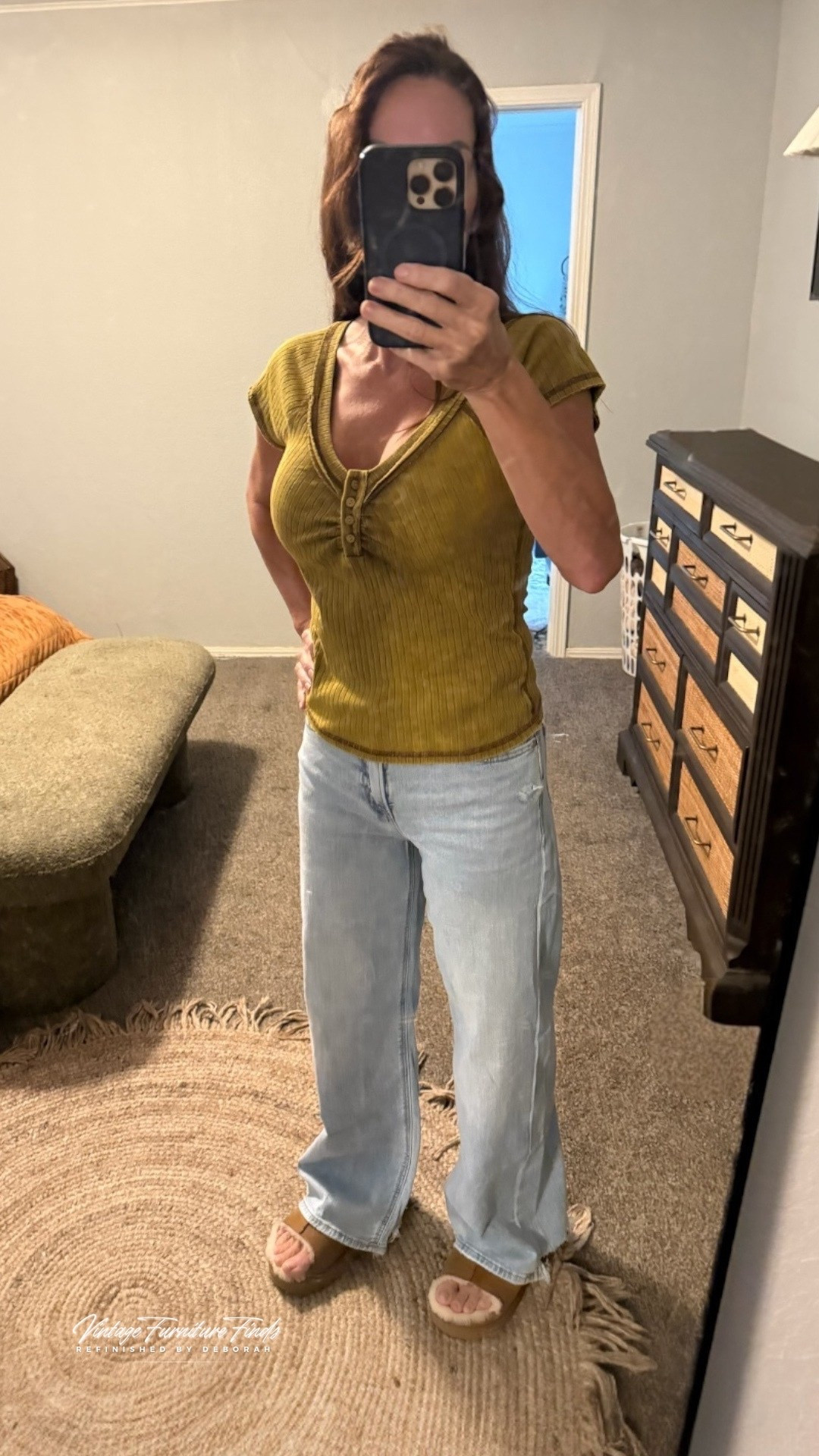 AE Super High-Waisted Baggy Wide-Leg Jean (Up to extra 30% off w/ code: FALLYALL)
5’2”
118lbs
Size 00 short 

#LTKStyleTip #LTKSaleAlert #LTKFindsUnder50