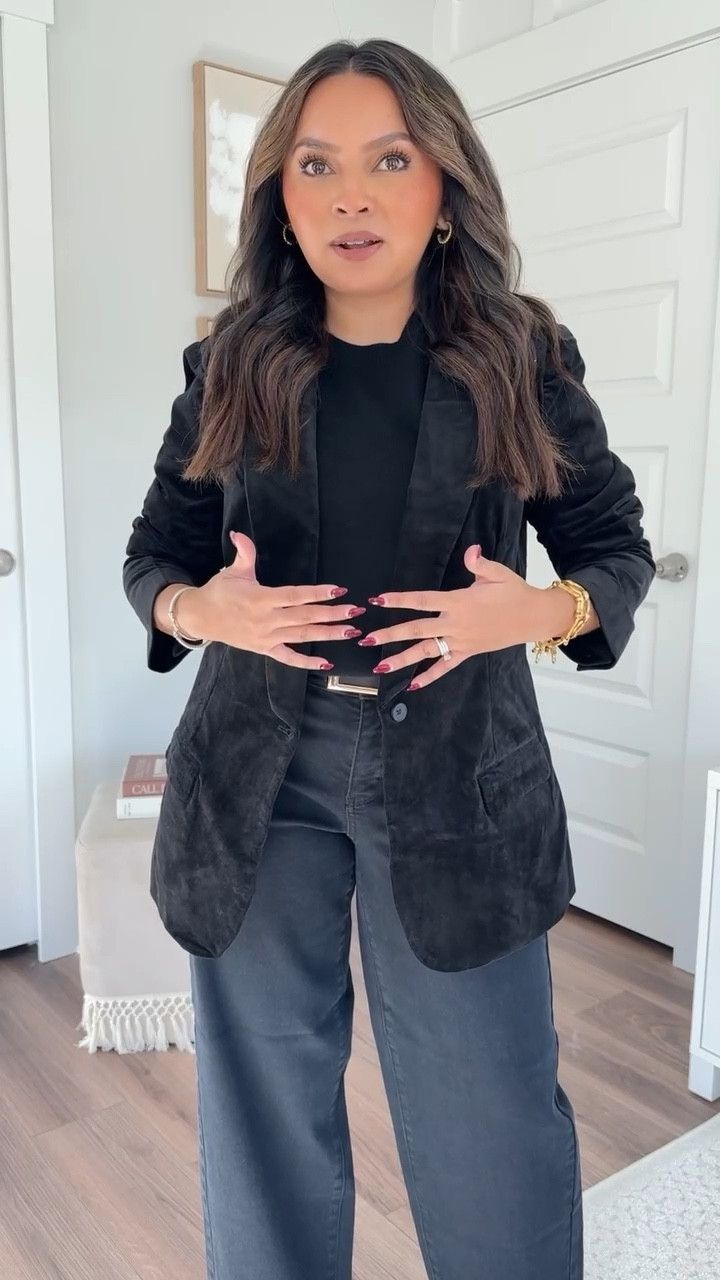 Use code RACHEL25 for 25% off 

Black Velvet blazer size small - sized up for a roomy fit
Black crewneck sweater size XS TTS 
Black Belt size 26-30”  
Black barrel jeans size 0 petite - sized down size
Black booties size 5 TTS 

Fall outfit 
Fall dress 
Fall fashion 
Thanksgiving outfit 
Christmas outfit 
Holidays 

Honey Sweet Petite 
Honeysweetpetite 

#LTKSeasonal #LTKHoliday #LTKStyleTip