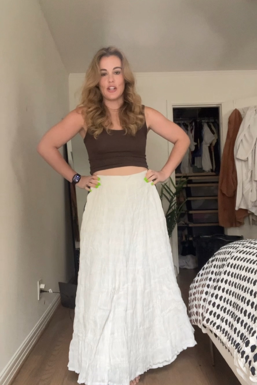 This lulus skirt is currently on sale and super cute if you’re only looking to wear it high waisted 

#LTKParties #LTKVideo #LTKFindsUnder50