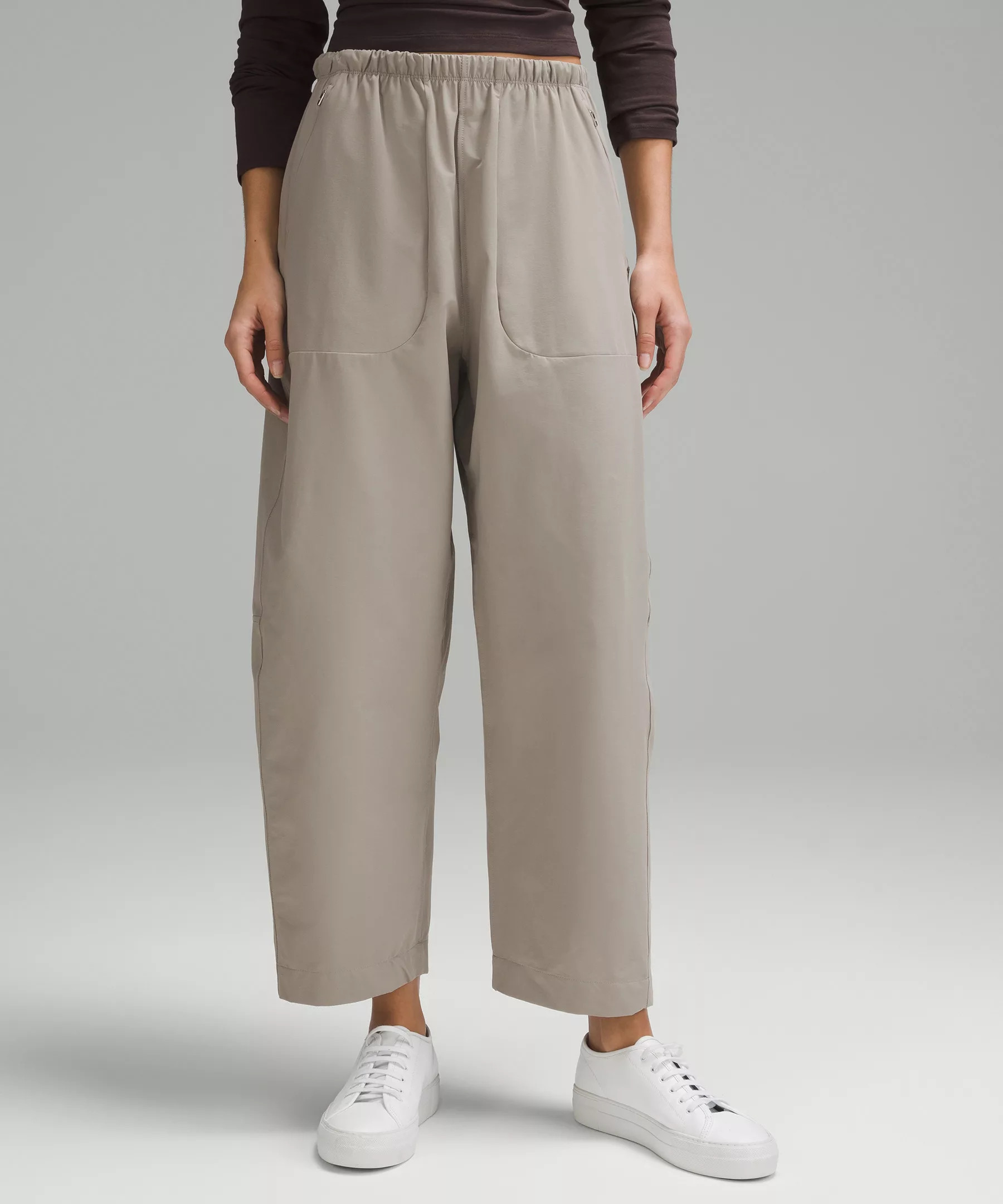 Lightweight Mid-Rise Barrel-Leg Cropped Pant | Women's Capris | lululemon | Lululemon (US)