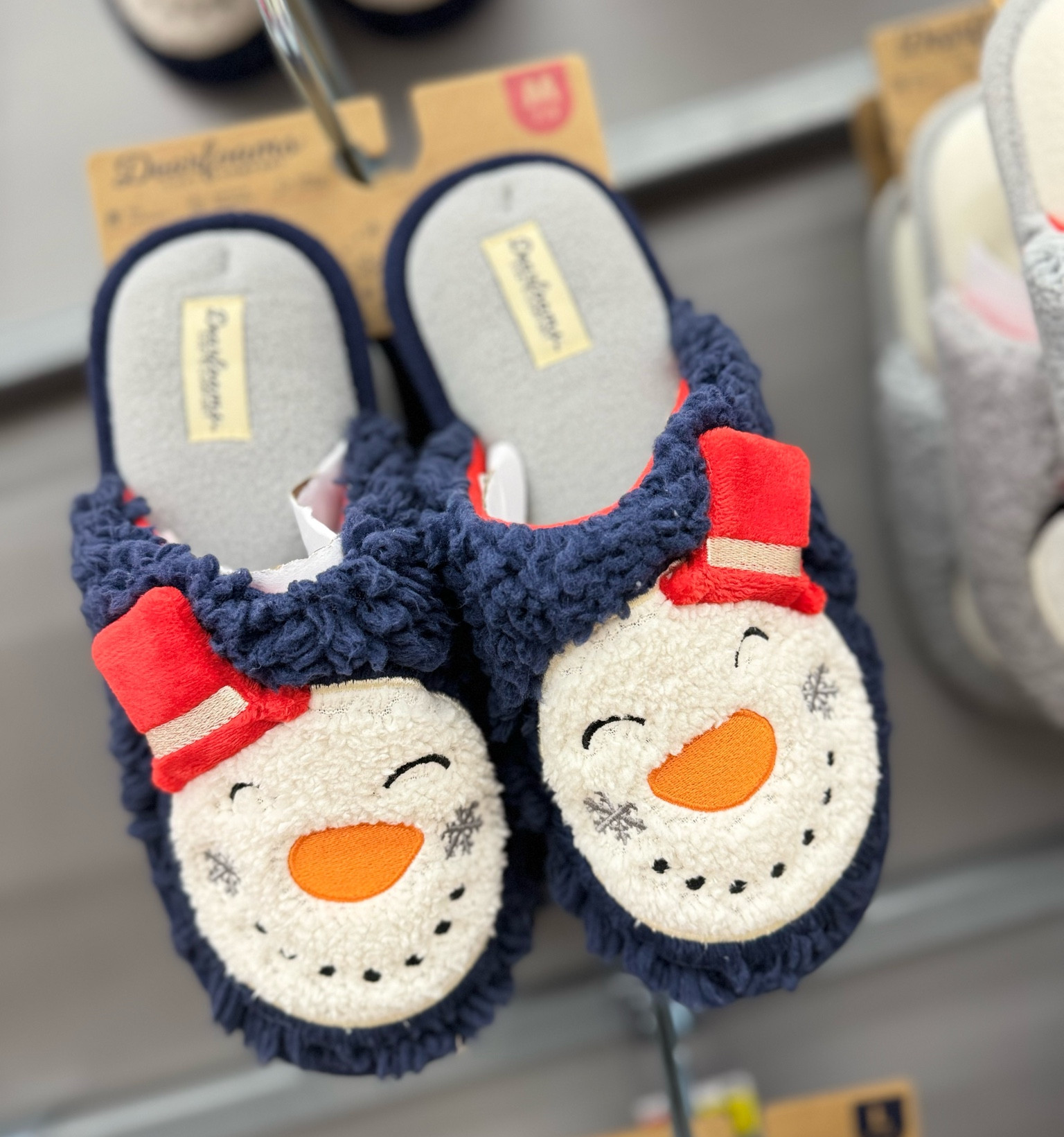 Christmas slippers under $15! @walmartfashion #walmartfashion

#LTKFindsUnder50 #LTKStyleTip #LTKHoliday