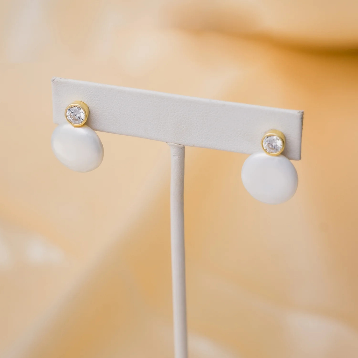 The Pearl-fect Pair Earrings | Taudrey