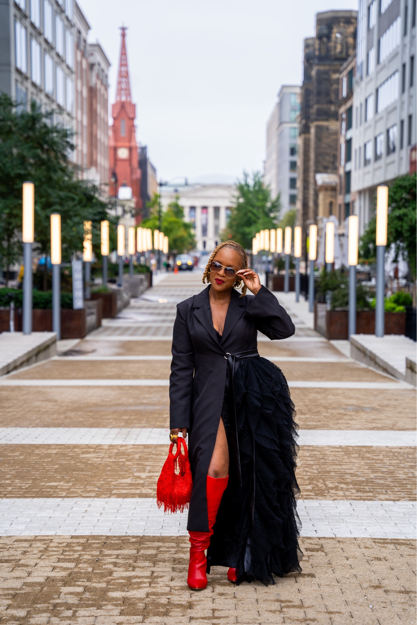 Holiday Vibes: Red and Black

Black maxi ruffle blazer dress 
Red purse
Red over the knee boots

#LTKHoliday #LTKParties #LTKStyleTip
