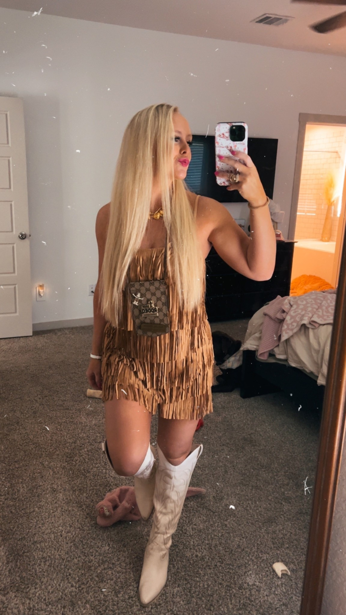 Fringe for the win 🤠

#LTKFestival #LTKSeasonal