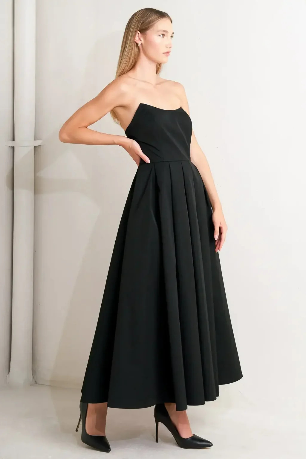 GALA NOIR BLACK SCOOP NECK STRAPLESS MIDI DRESS | Lady Black Tie