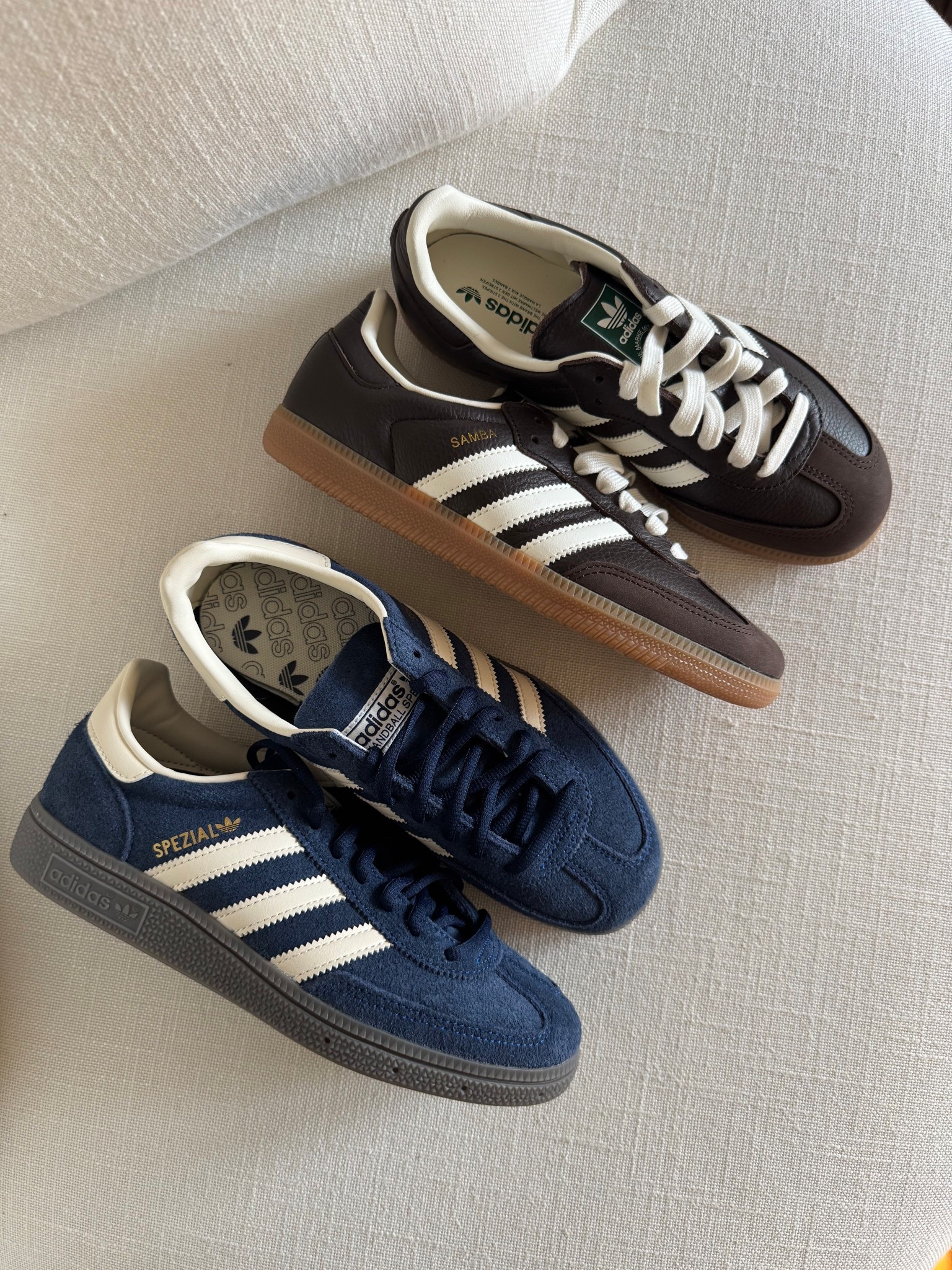 Fall adidas that made it out of the cart 🤭 size down 1/2 size in Spezials and stay TTS with Sambas (FULL sizing guide — Gazelles included — on my blog! Just search “adidas”) 

Fall shoes, fall sneakers, adidas samba, adidas handball Spezial, fall trends

#LTKStyleTip #LTKShoeCrush #LTKSeasonal