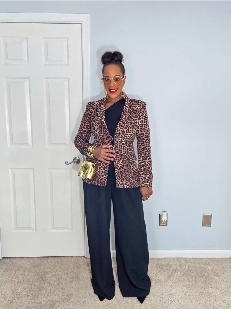 Classy Vlazer Moment

#LTKdayinmylife #LTKootd #LTKOver40