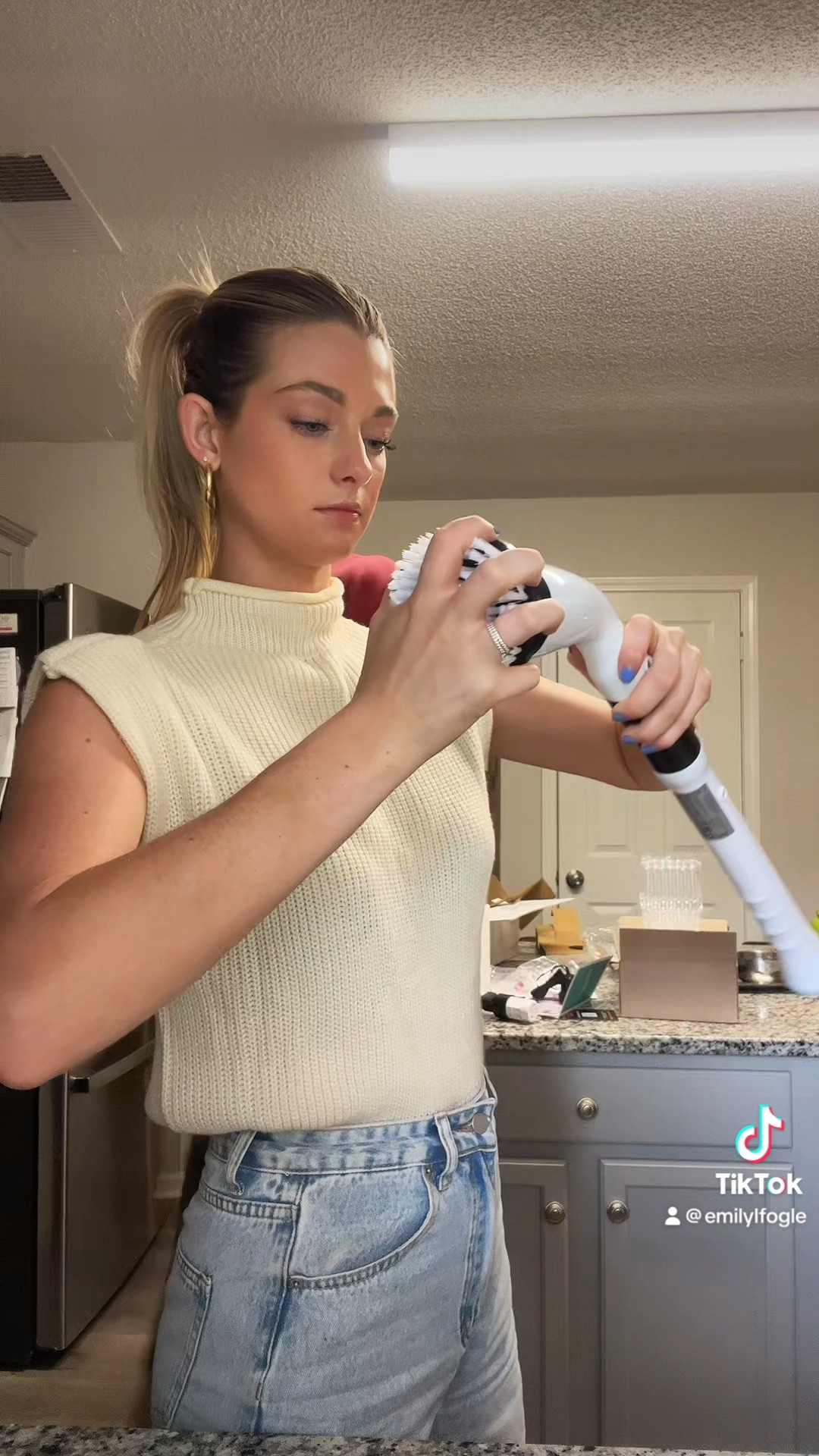 THE BEST ELECTRIC SPIN SCRUBBER | 🧼🧽 rechargeable, cordless, and super easy to assemble. Makes cleaning fun! 

#LTKhome #LTKGiftGuide #LTKfindsunder100