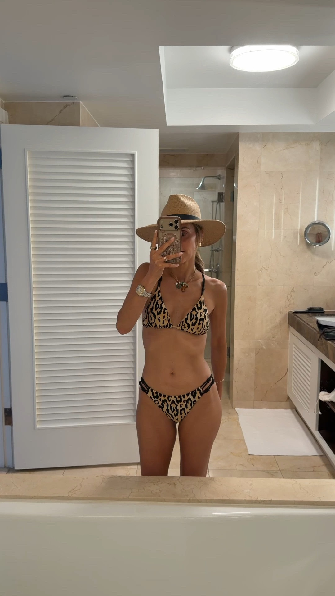 The new suit on! Code: PRIME25 For an extra 25% off sale! Medium too and small bottom

#LTKgrwm #LTKSaleAlert #LTKSwim