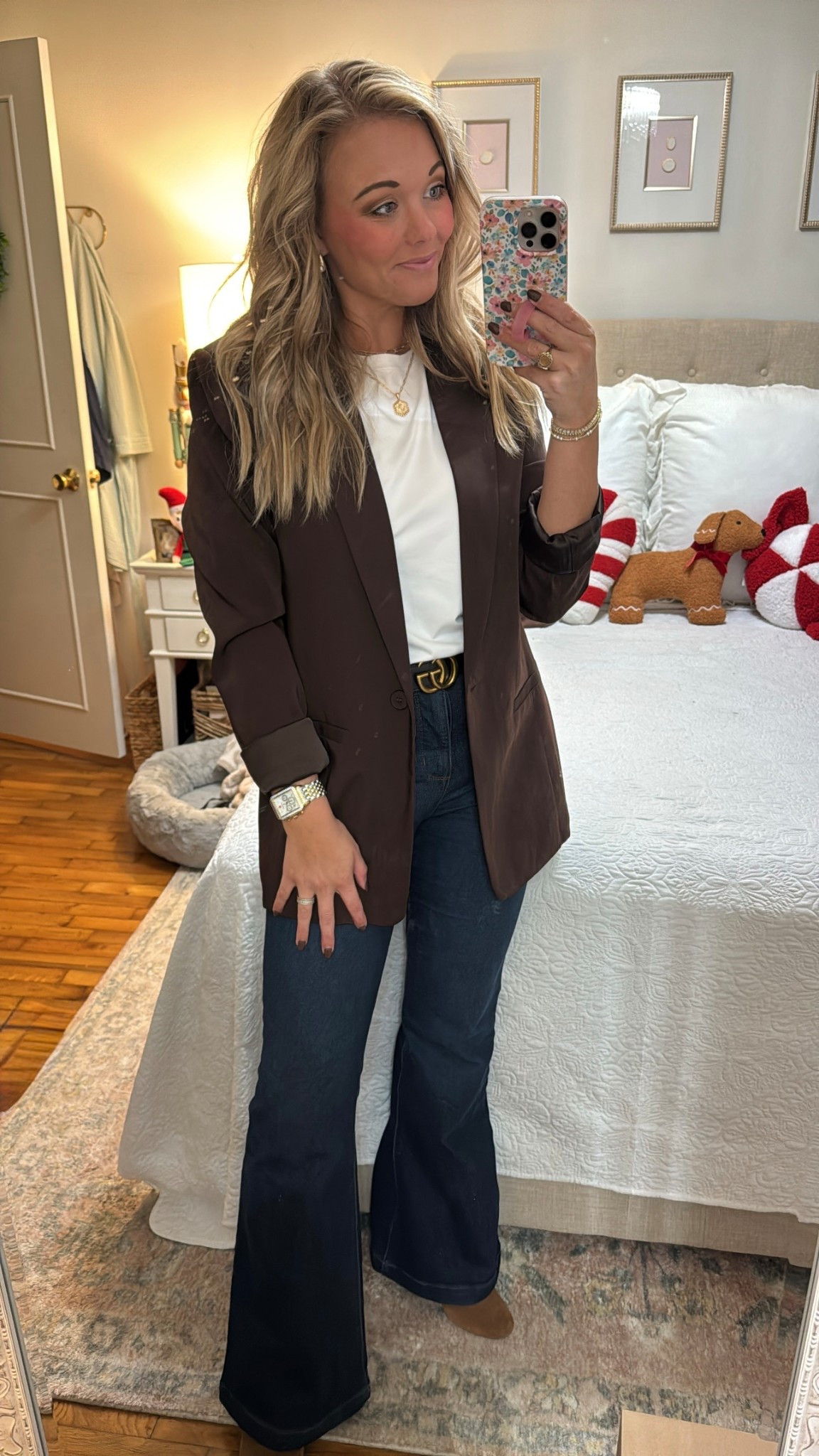 Easy way to dress up a basic white tee
Blazer - small
T shirt - small
Jeans - 4
I’m 5’3, size 4-6, 135 lbs

#LTKootd #LTKWorkwear