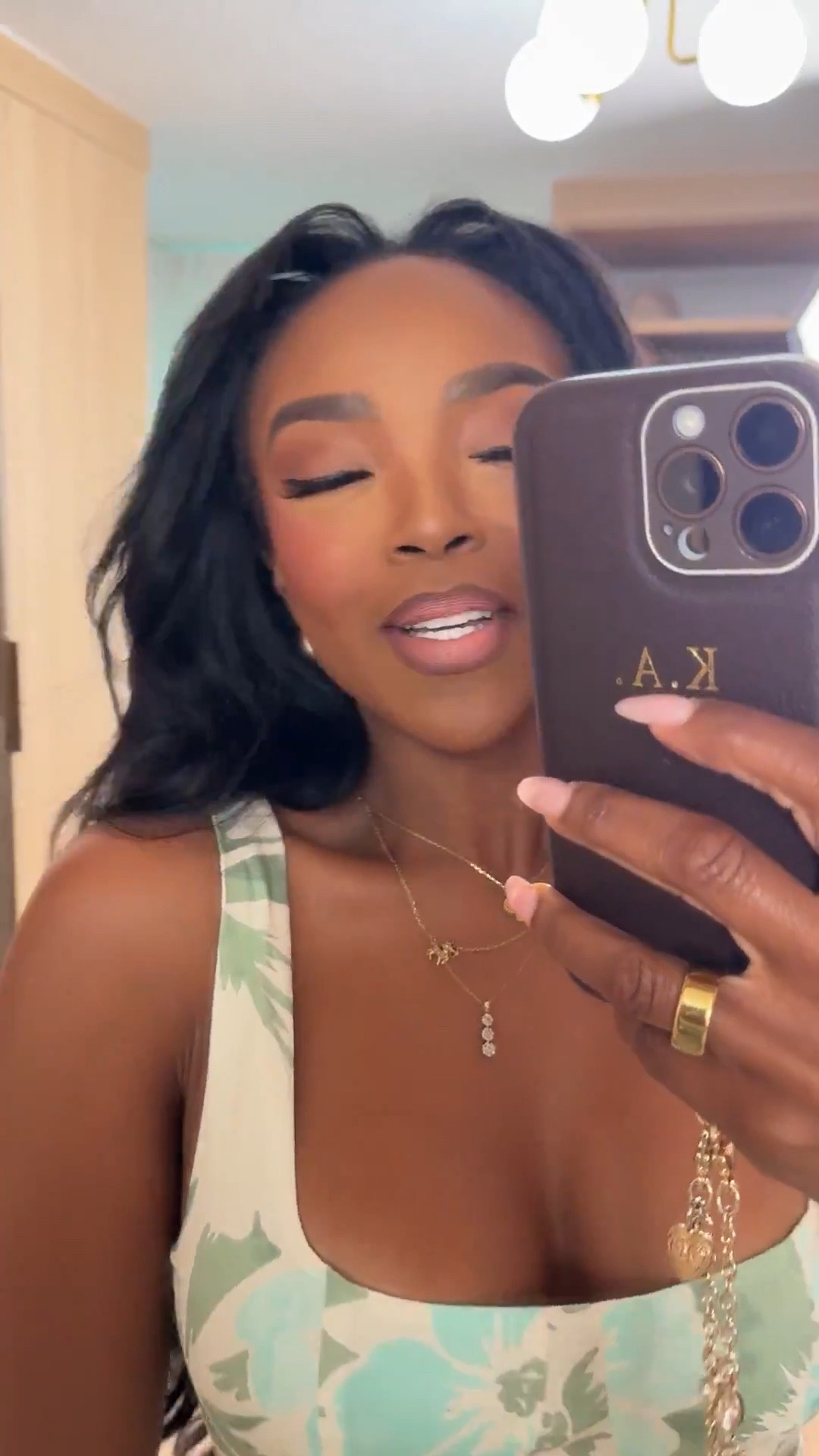 Scroll to shop these denim looks 🤍

From the perfect structured mini to an easy flowy midi and everyday denim styling—these pieces are such staples you’ll keep reaching for. Flattering fits, effortless styling, and easy to dress up or down.

Perfect for brunch, casual days, date nights, or vacation outfits.

📏 Measurements: 5’4”, 140 lbs, 34D bust, 27” waist, 40” hips

Follow me on Instagram and YouTube @kirasfashionfinds @Macys 


