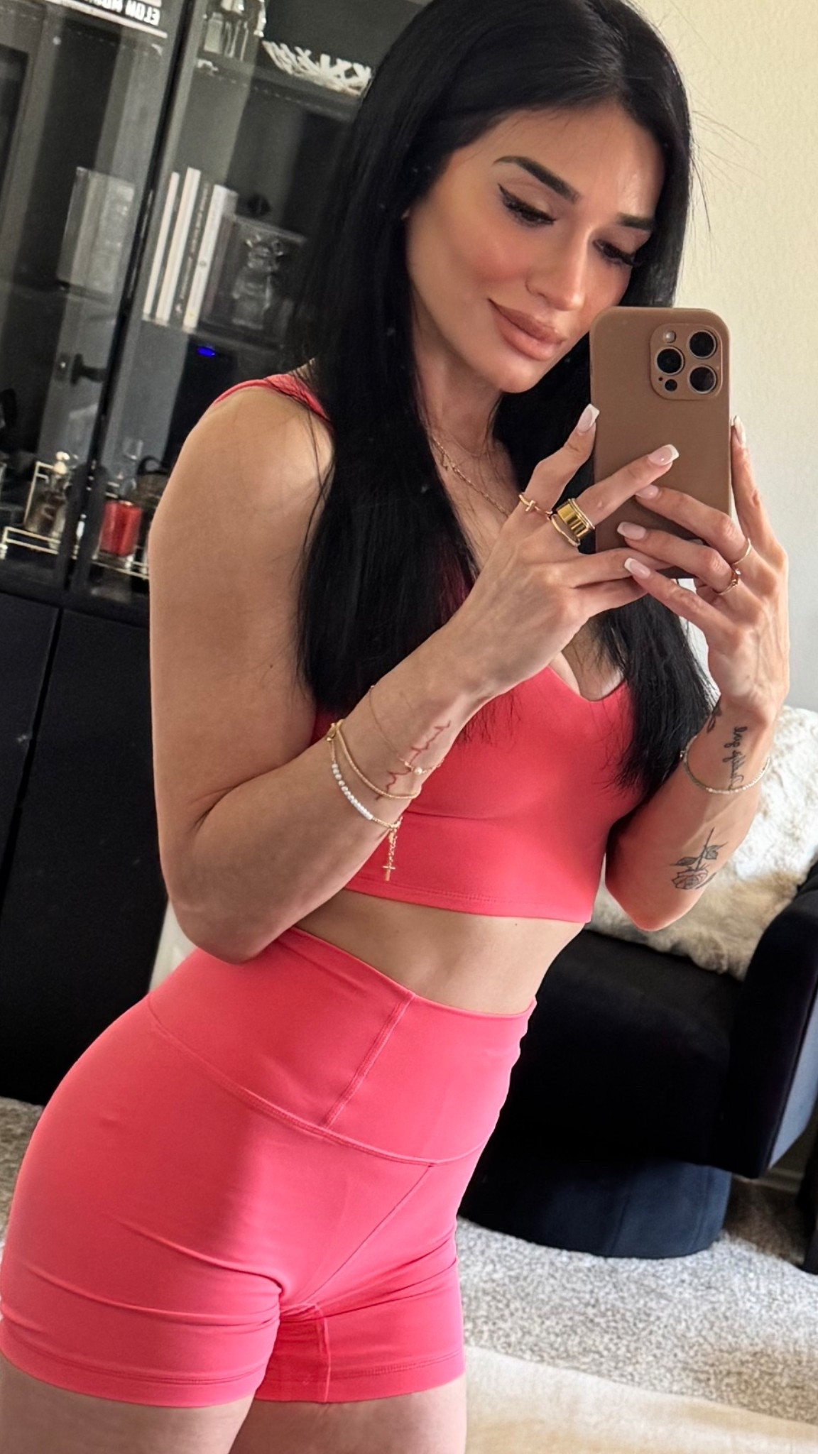 Moved everything to the side for a mirror selfie 

#LTKPetite #LTKActive