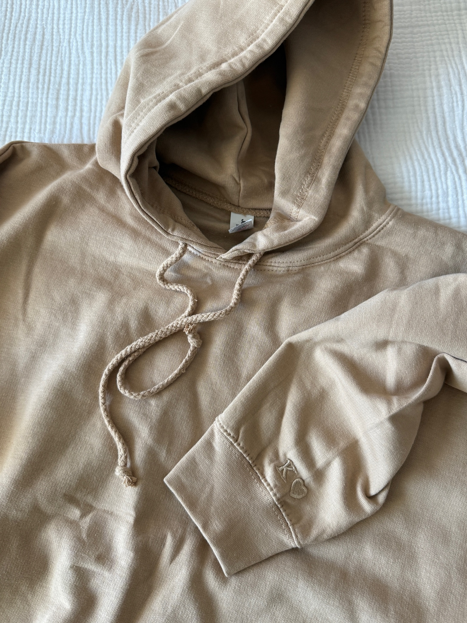 Gift idea - tonal embroidered hoodie 