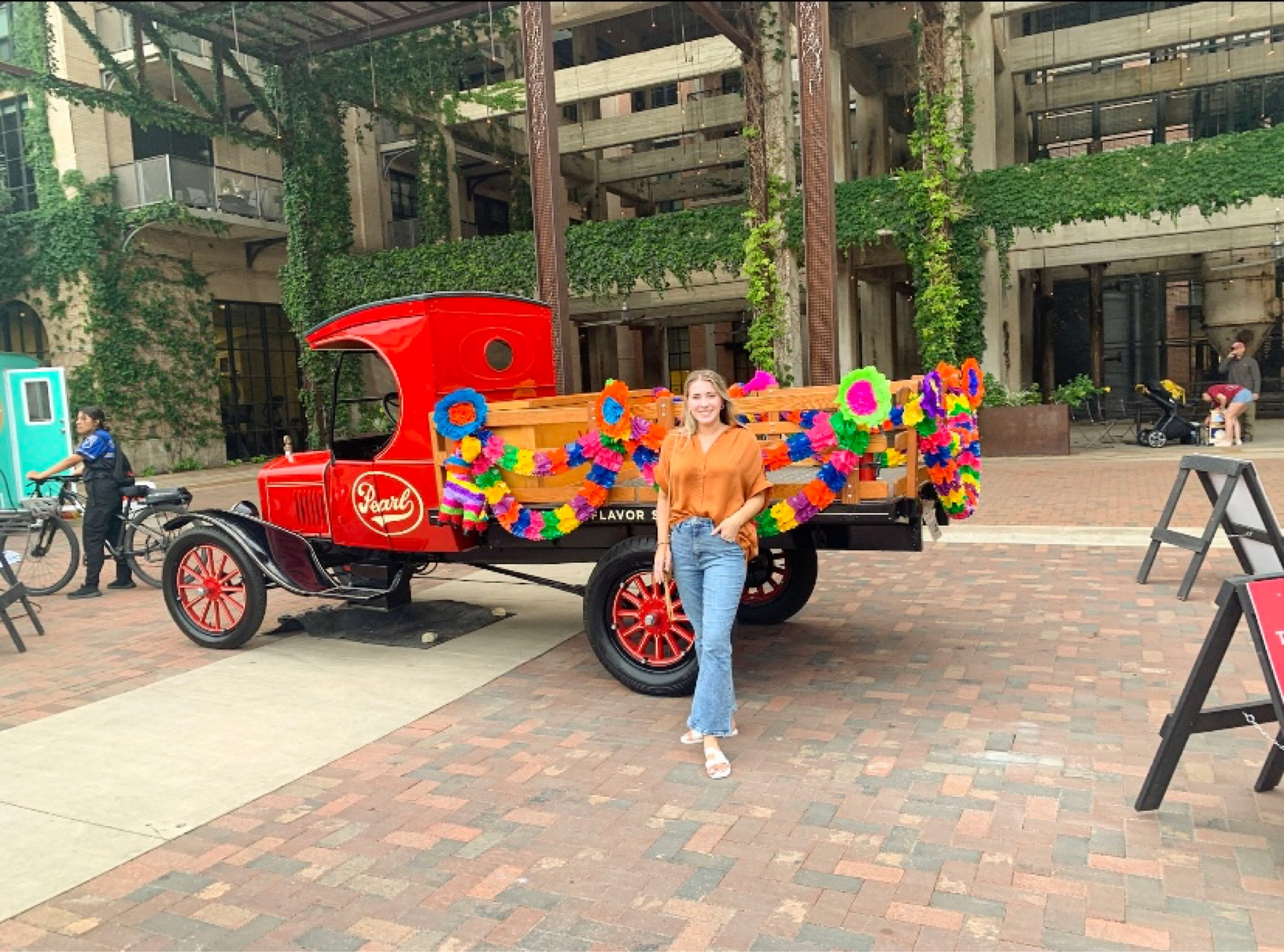San Antonio, Texas travel, fashion, high waisted jeans, flare jeans, wide leg jeans, getaways, the Pearl district, Rachel Zoe shoes, silk tops

#LTKtravel #LTKunder50 #LTKFind