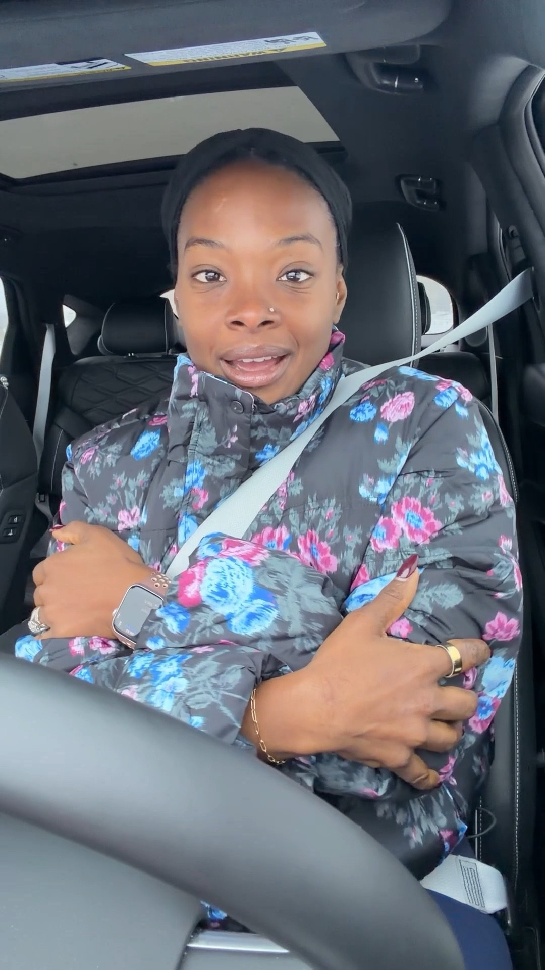 Prepare for the cold weather with the cutest puffer coat from Old Navy. It’s perfect for the gym or whatever you’d like. I’m wearing a medium  

#LTKSeasonal #LTKSaleAlert #LTKActive