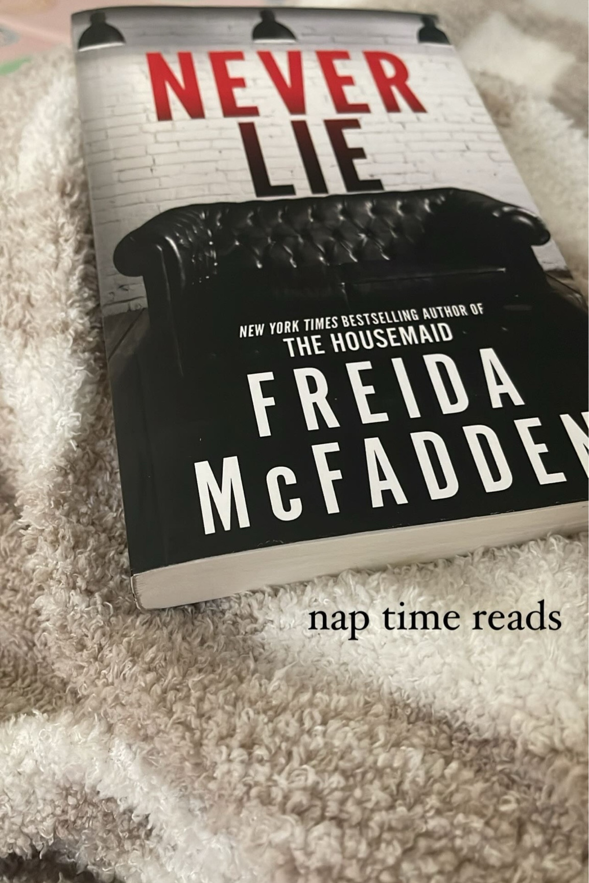 this book is 5/5 ⭐️ there is no way to predict the ending, it is amazing! one of the best books i’ve read in awhile. 

#books #whatimreading #booktok #freidamcfadden #reading