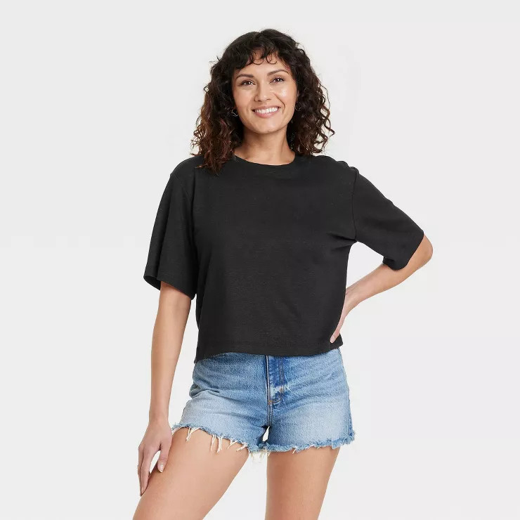 Women's Linen Boxy Short-Sleeve T-Shirt - Universal Thread™ | Target