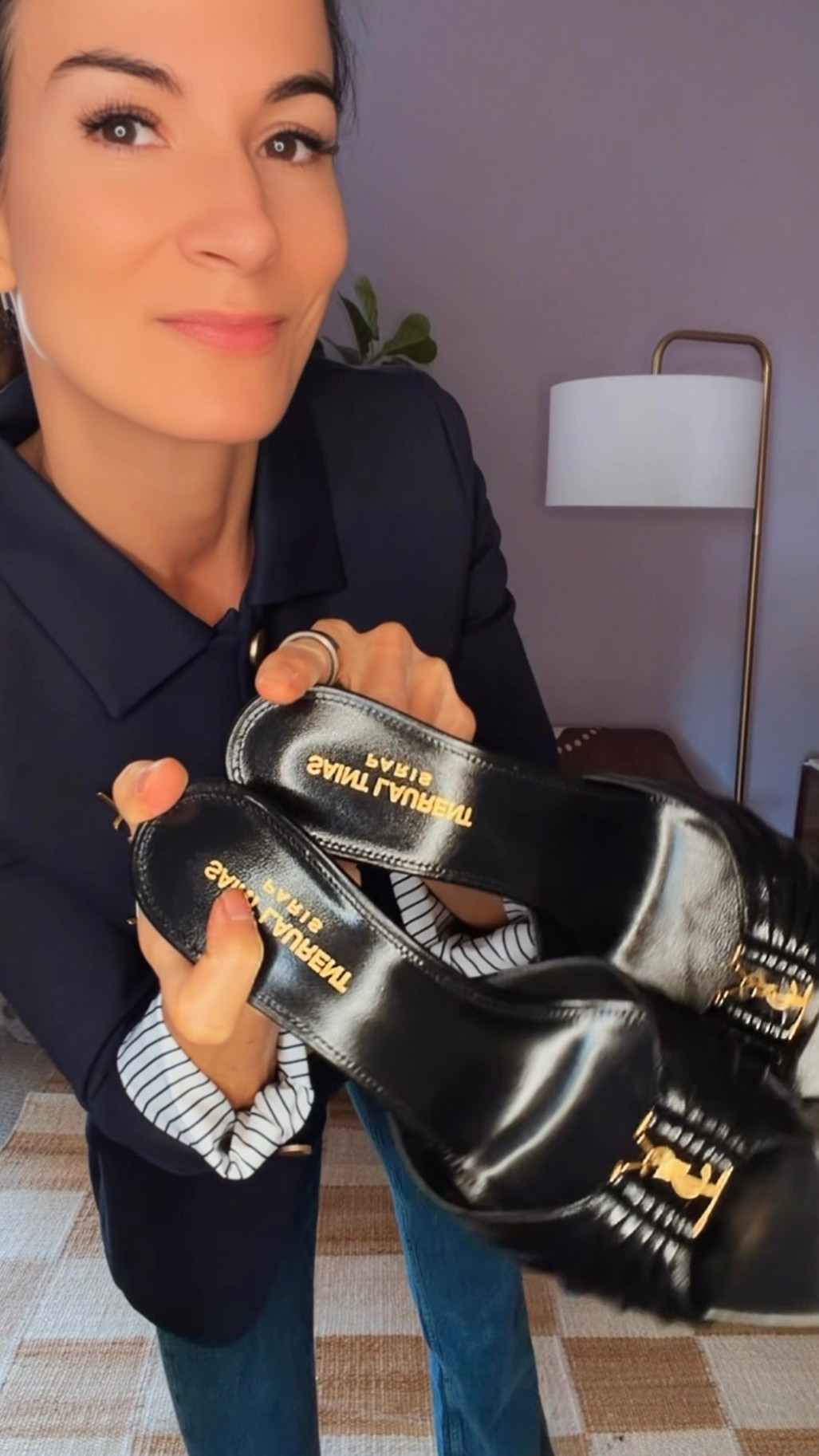 Proof that a capsule wardrobe works harder than trends ever will.

Perfectly structured denim.
A basic-but-designer tank.
A blazer that pulls it all together.

Less pieces. Better outfits.
That’s the power of getting dressed with intention.

Wearing 24 denim, XS blazer and tank 

#CapsuleWardrobe
#ElevatedBasics
#DenimStyle
#EffortlessChic
#NicoleColeeStyle



#LTKootd #LTKdayinmylife #LTKgrwm