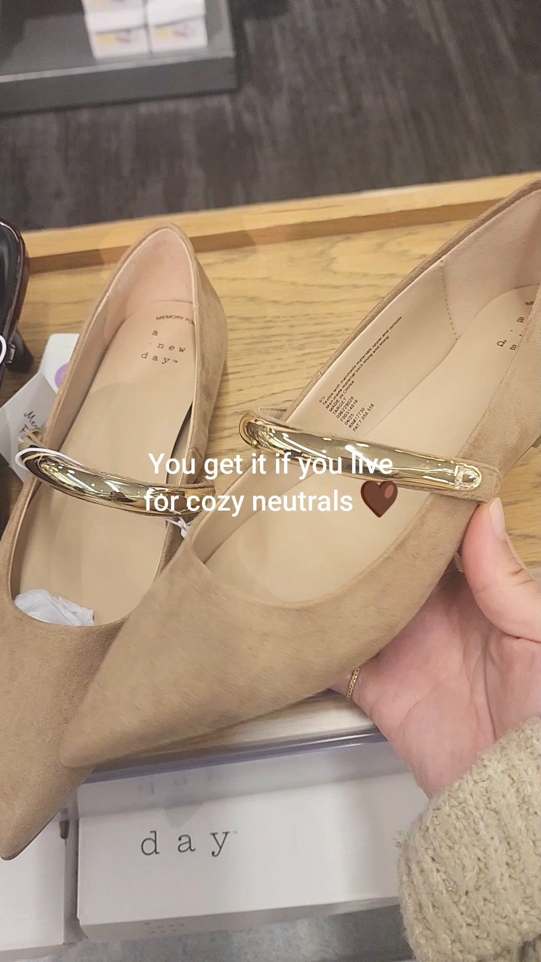  
Three new Target fall shoes that look designer but aren’t 😍 Gold-strap flat, brown slingback, ribbon tie sneaker - Your fall capsule wardrobe = sorted. 

#targetfinds #cozyneutralstyle #fallwardrobe
 

#LTKFindsUnder50 #LTKStyleTip #LTKShoeCrush