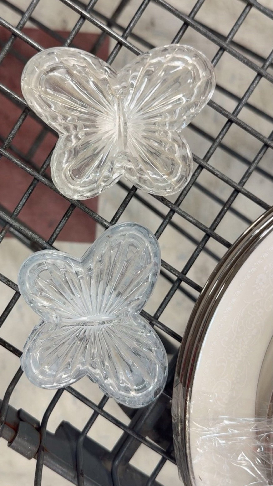 Goodwill finds! Linked a very similar option!found lots of the exact option on eBay but won’t let me link!🩷

#LTKFindsUnder100 #LTKSummerEdit #LTKHome