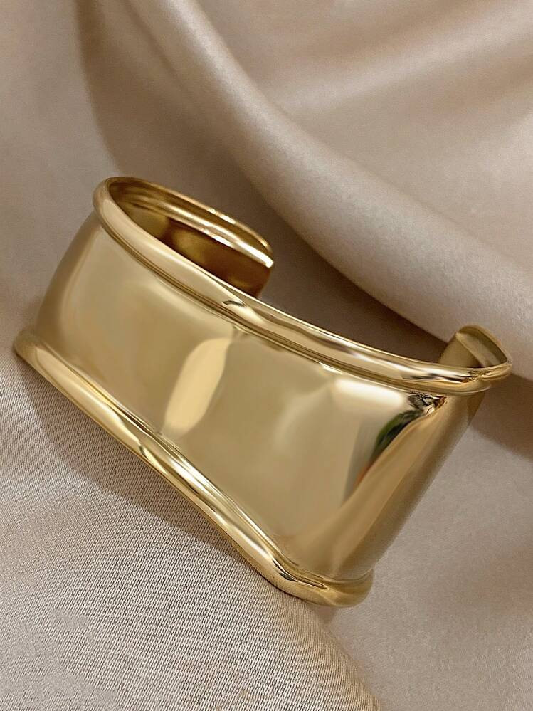 1pc Unique Curved Smooth Bangle Bracelet, Women's Non-Adjustable Wide Bracelet, Stainless Steel Material, Suitable For Daily Wear, Parties, Christmas And Other Occasions, Can Be Used As Jewelry Gift | SHEIN